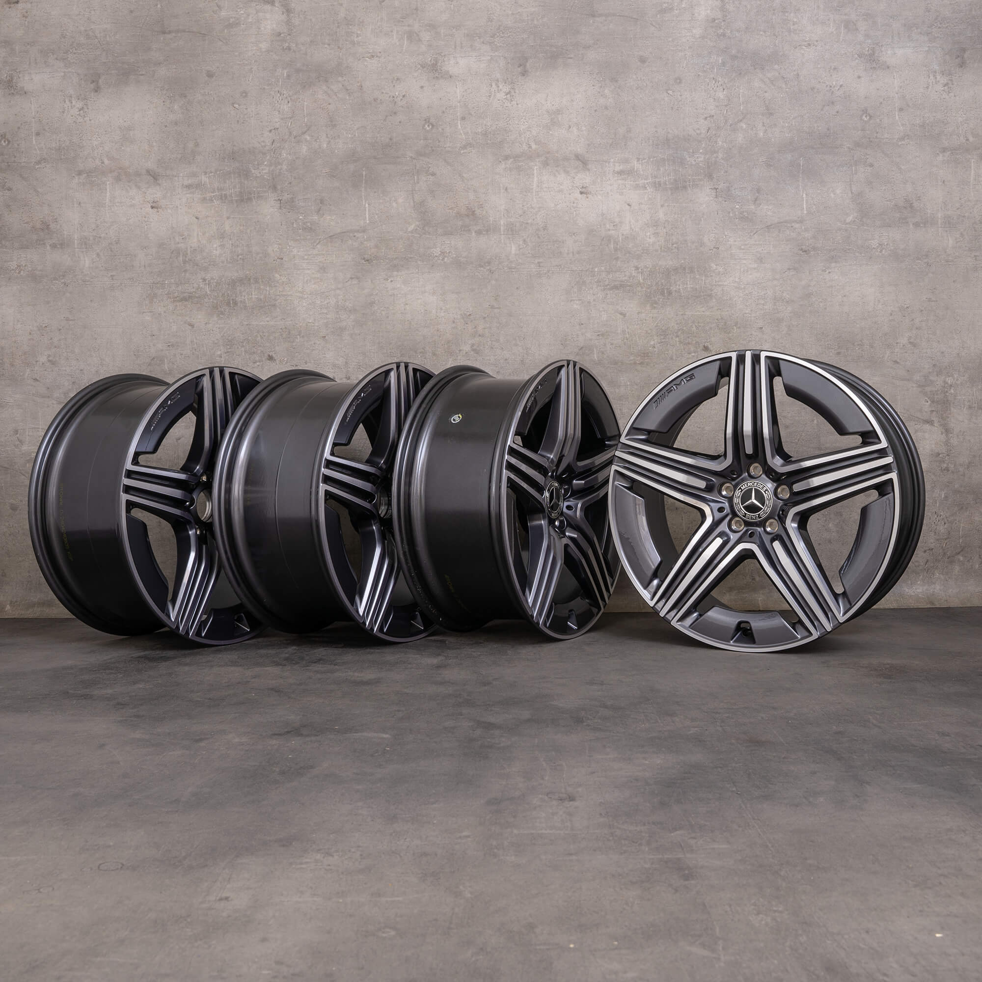 Originální disky Mercedes Benz GLC AMG 20 palců X254 C254 A2544010600 A2544010700 himalaya šedé lesklé soustružené