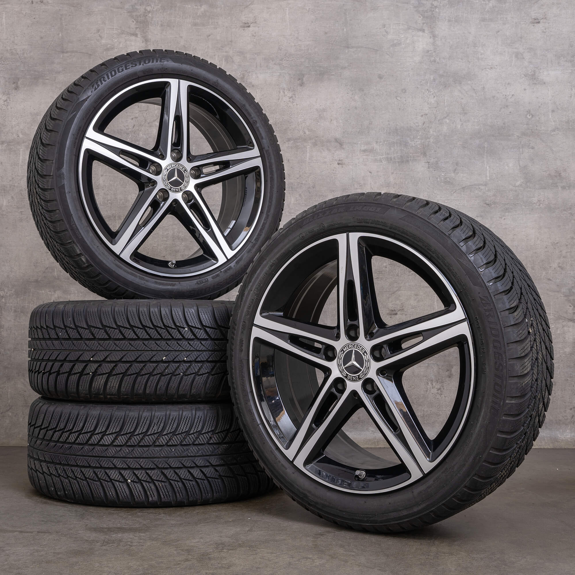 Genuine Mercedes Benz Classe A B CLA AMG inverno ruote 18 pollici W177 V177 W247 W118 X118 C118 cerchi A1774010700 nero lucido tornito