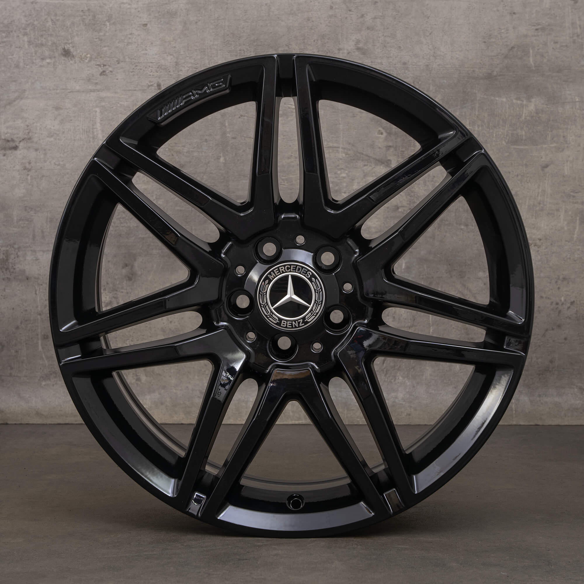 Original Mercedes E Class C207 A207 19 inch rims A2124011900 black