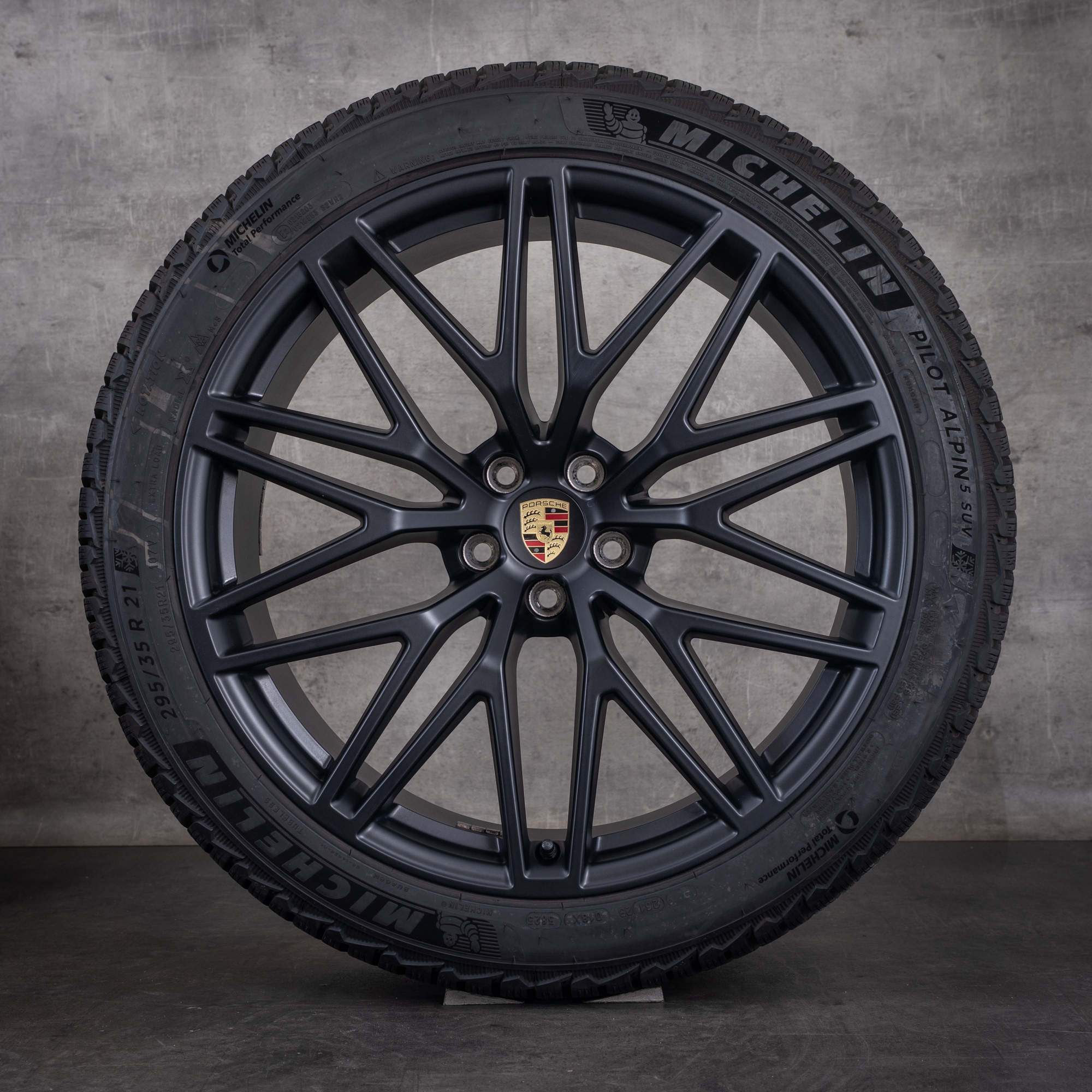 Original Porsche Macan III Winterräder 21 Zoll S GTS Felgen 95B601025HJ 95B601025HK schwarz matt