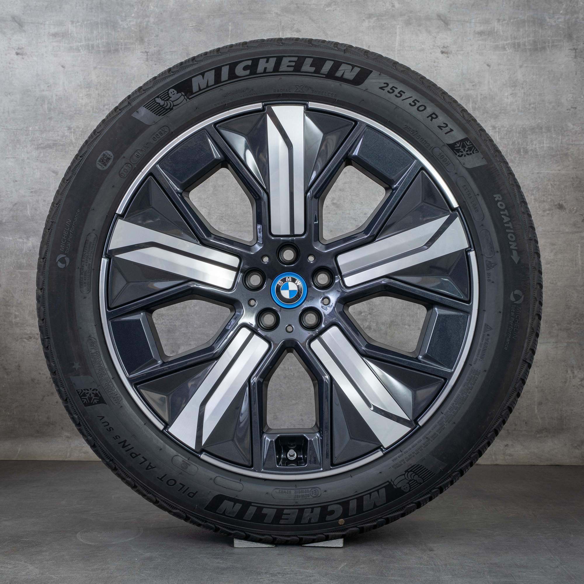 Oryginał BMW iX i20 koła zimowe 21 cali felgi 1011 aerodynamika 5A02655 midnightgrey polerowane toczone