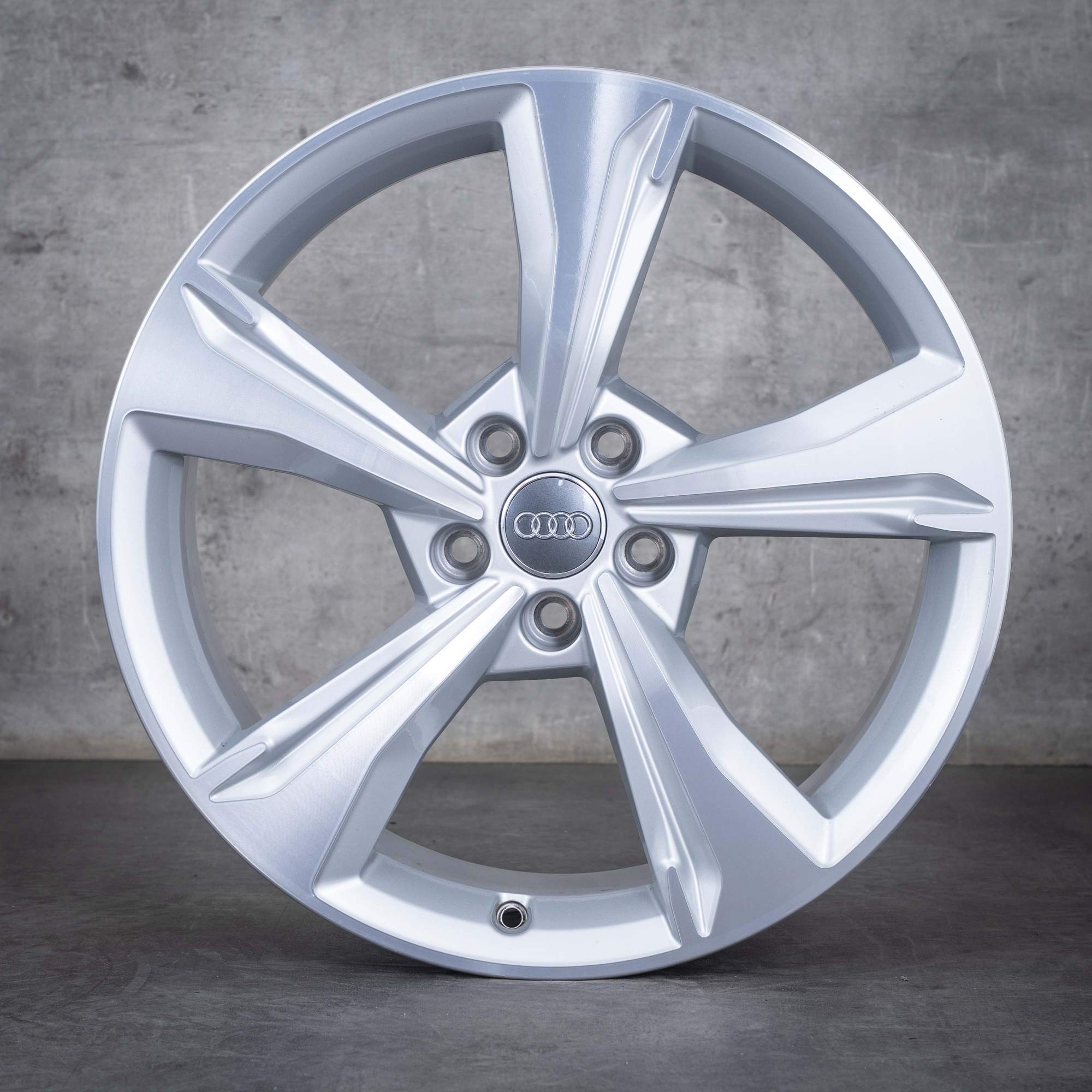 Originale Audi Q5 SQ5 cerchi auto 19 pollici FY 80A601025E argento lucidato frontalmente