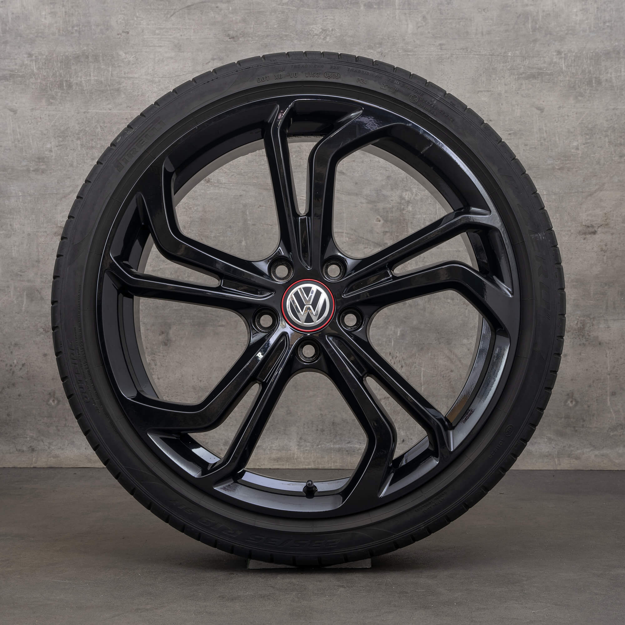 Original VW Golf 7 Felgen 19 Zoll Sommerräder 5G0601025EB Reifnitz schwarz matt