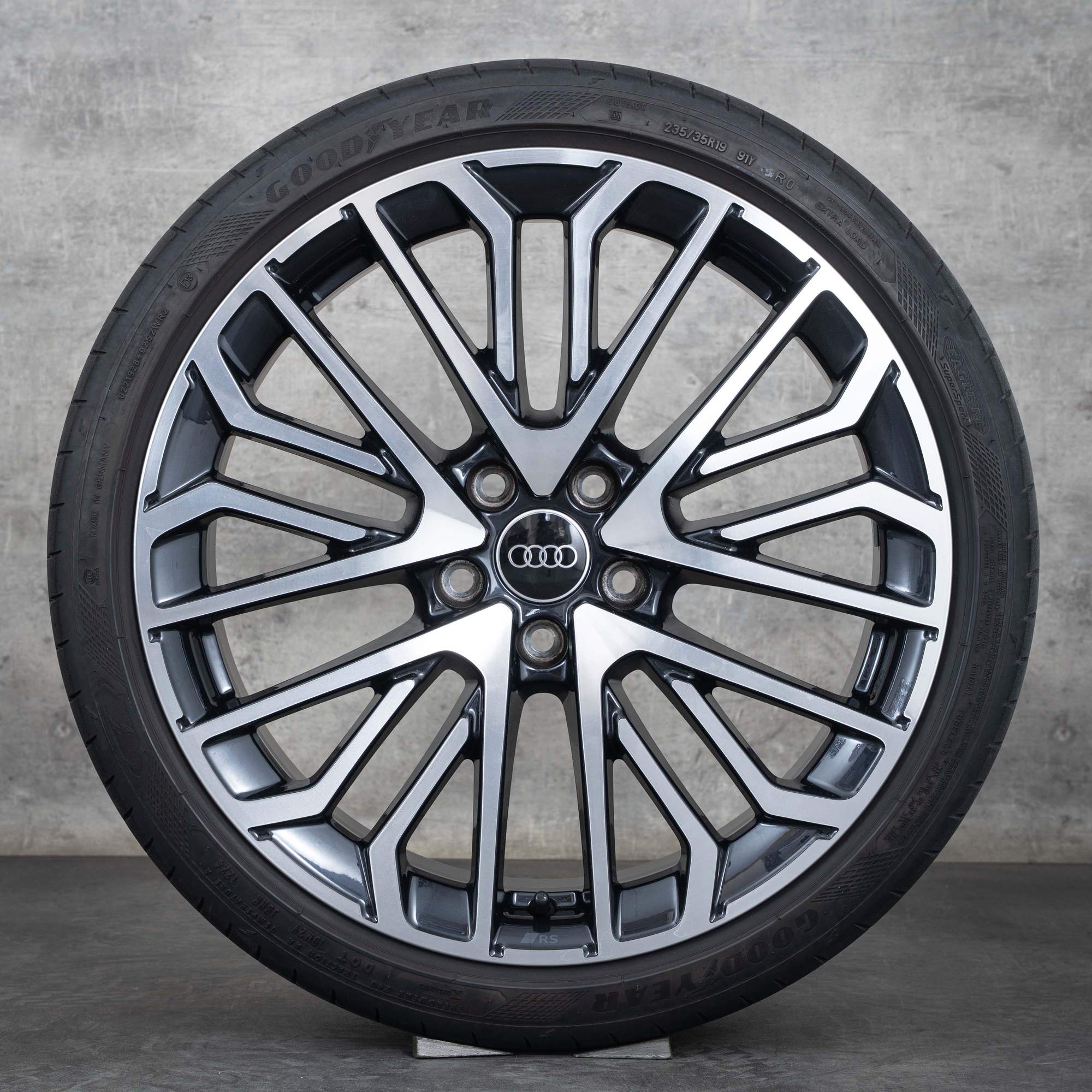 Aidot Audi A3 S3 alkuperäiset vanteet 19 tuuman 8Y kesäpyörät 8Y0601025CN graniitti kiillotettu