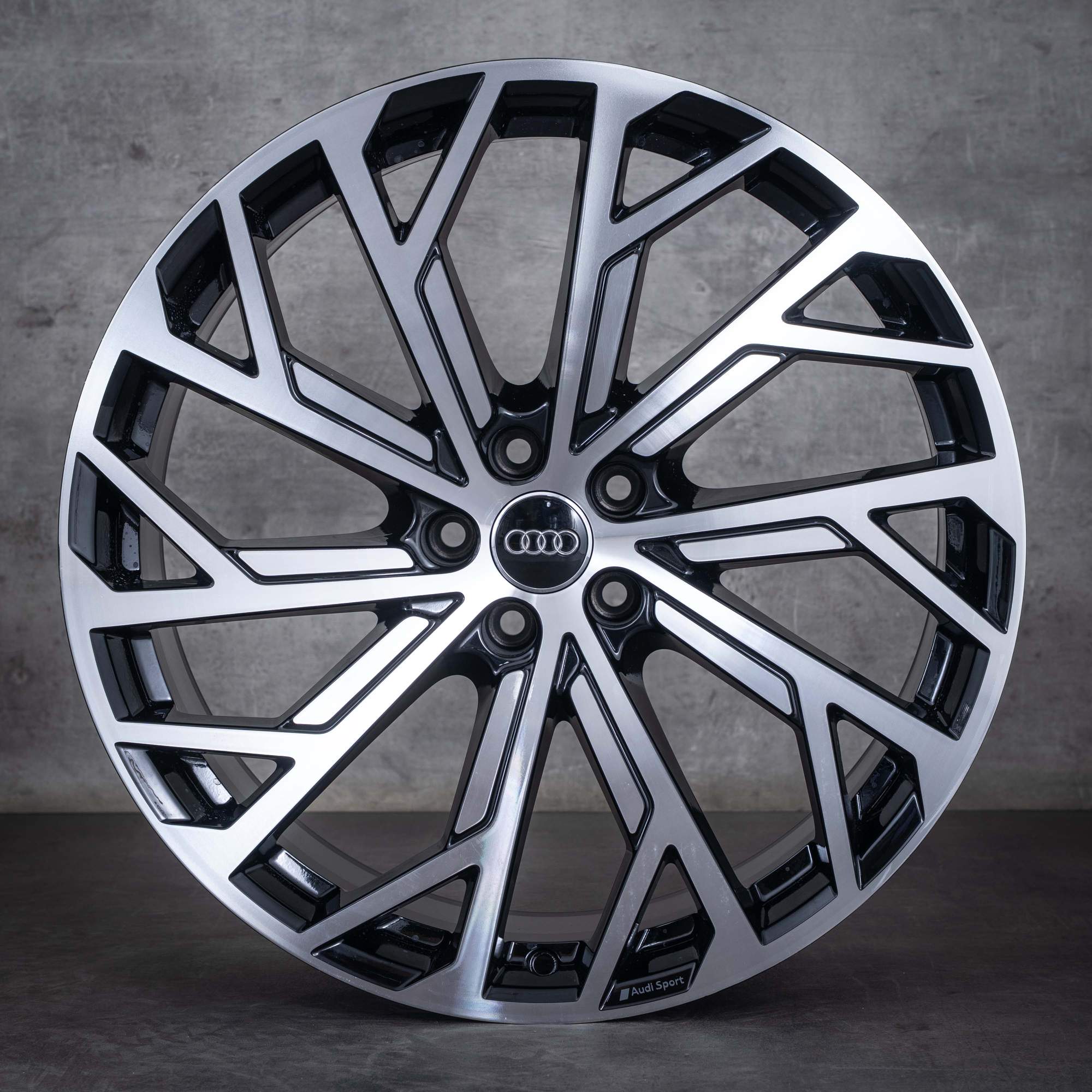 Oryginalne felgi Audi A8 S8 21 cali 4N D5 4N0601025AF Evo Design czarne polerowane toczone