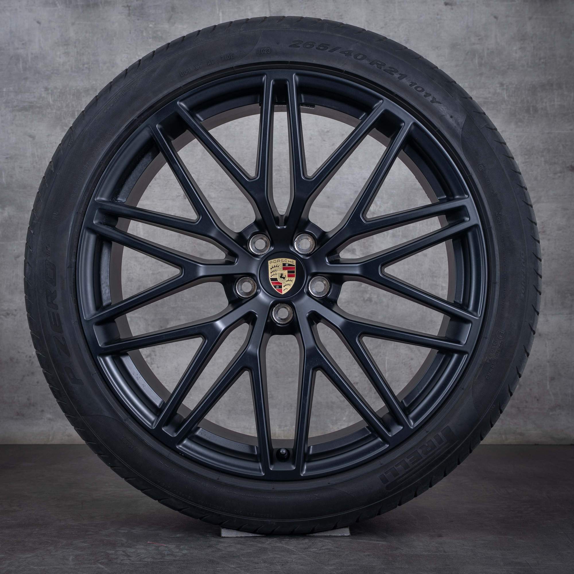 Jantes e pneus inverno originais Porsche Macan III jantes de 21 polegadas 95B601025HJ 95B601025HK preto mate
