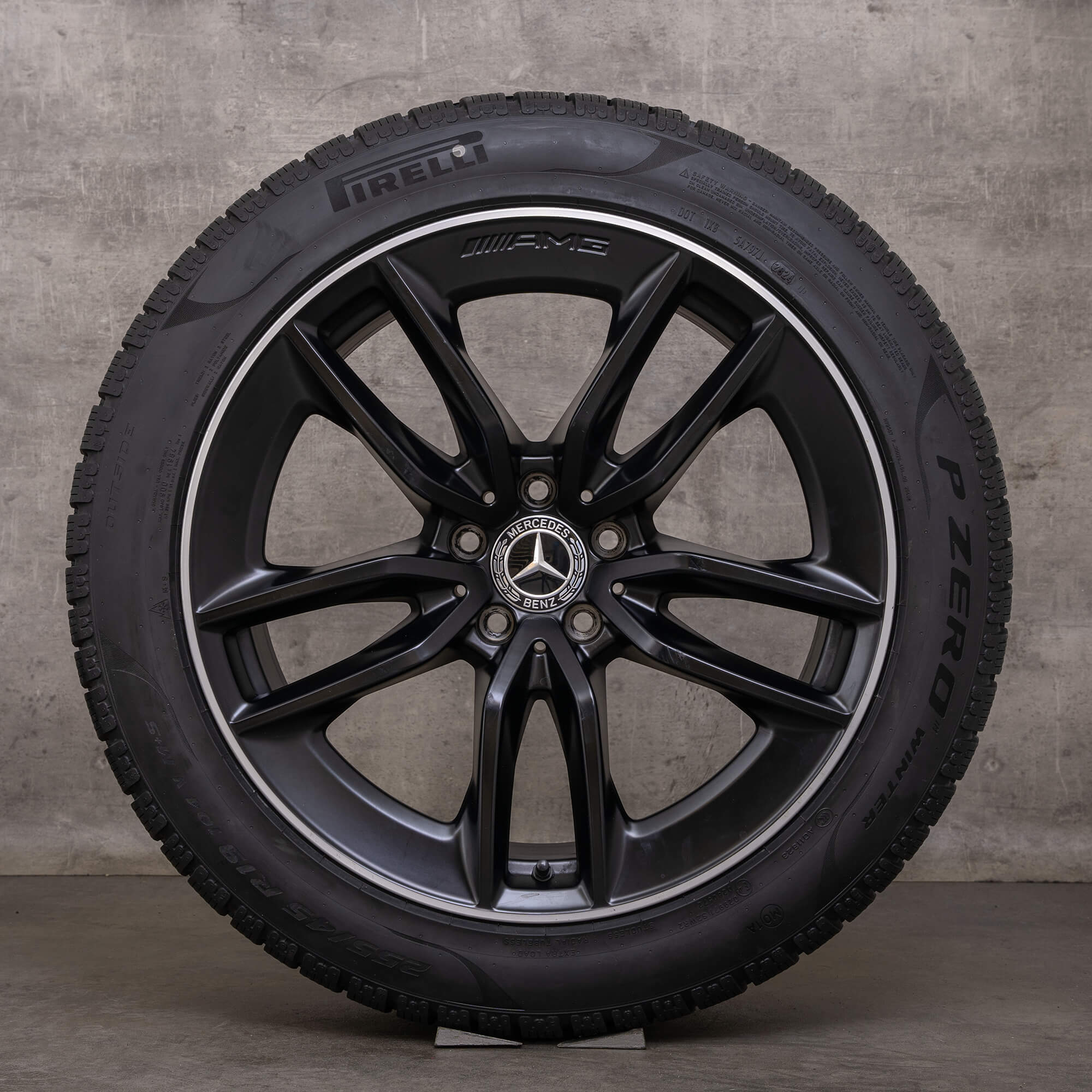 Originální 19 palcové disky Mercedes Benz AMG GT 43 53 63 & S 4Matic+ Winterrder X290 4-Trer A2904010200 černé matné lesklé soustružené