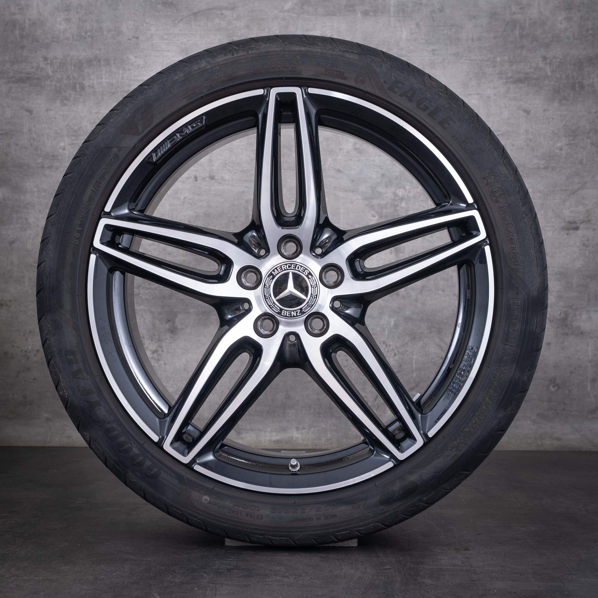 Original Mercedes Benz E-Klasse AMG Winterräder 19 Zoll W213 S213 C238 A238 Felgen A2134012000 A2134012100 schwarz front glanzgedreht