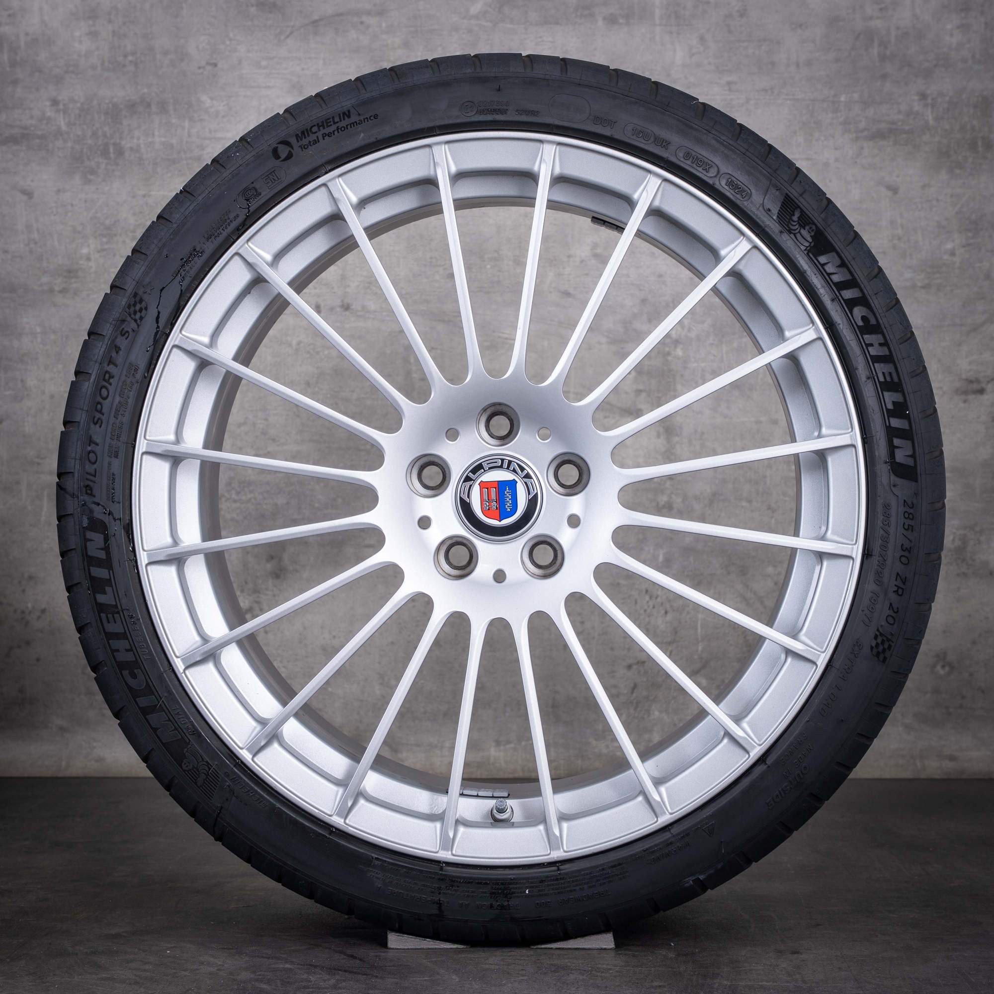 Alpina 5-sarjan alkuperäiset talvirenkaat 20 tuumaa B5 G30 G31 vanteet C217 3611826 3611827 kiiltävä hopea