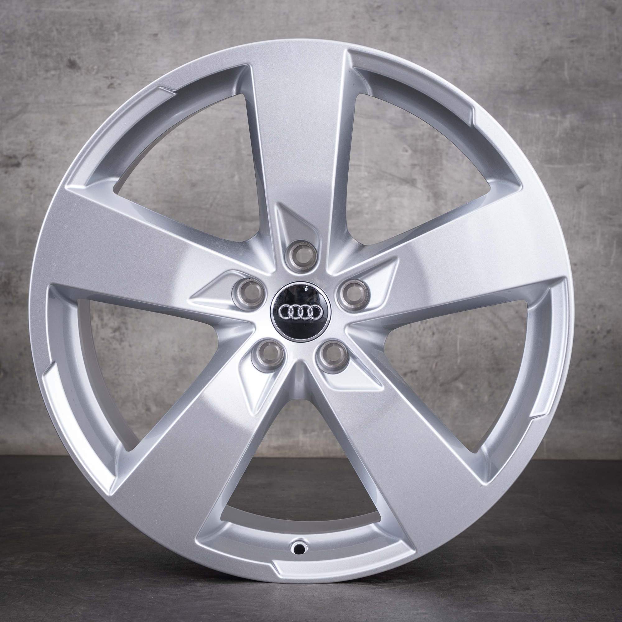 Cerchi originali Audi A6 S6 da 20 pollici 4K C8 4K0601025K argento lucido NUOVI