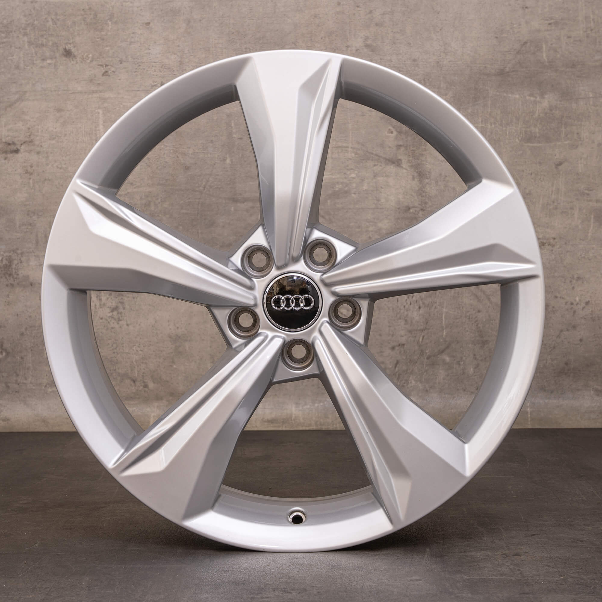 OEM Audi Q5 SQ5 snow tire packages 19 inch FY rims 80A601025K