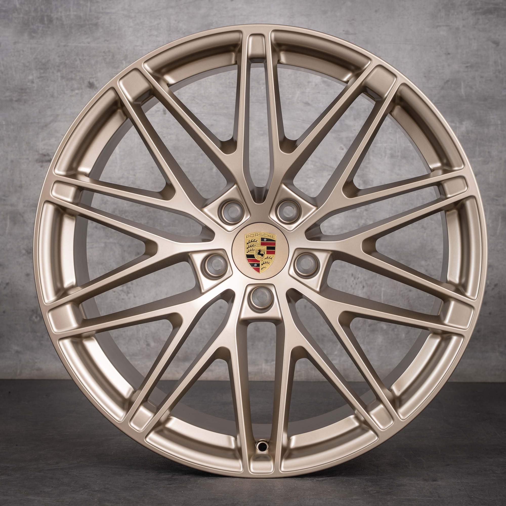 Originální disky Porsche Macan Electric 22 palců H2 4 S GTS Turbo 95C601025AD 95C601025AE v provedení RS Spyder matné z neodymu NOVÉ