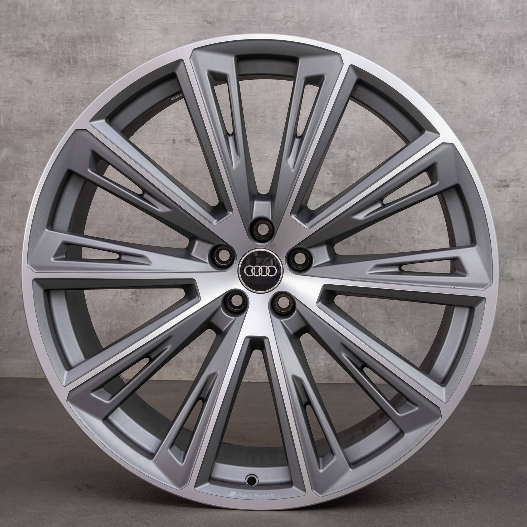 Audi 23 Zoll Felgen Q8 SQ8 4M8 Alufelgen 4M8601025R Trapezoid 10J x 23 ET 15