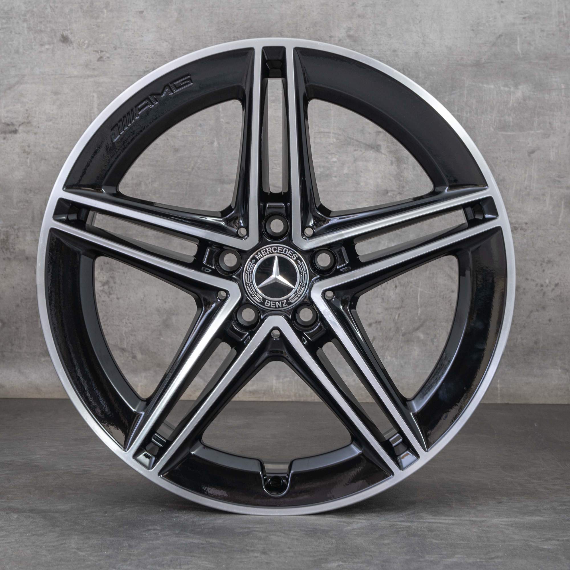 Alkuperäiset Mercedes Benz C-sarjan C63 & S AMG vanteet 19 tuuman W205 S205 A2054010501 A2054010601 musta kiillotettu UUTUUS