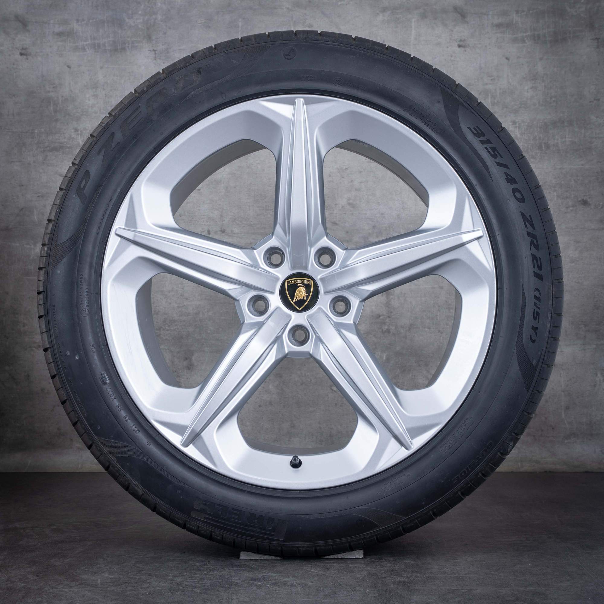 Oryginał Lamborghini Urus koła zimowe 21 cali felgi 4ML601025B 4ML601025A srebrne błyszczące
