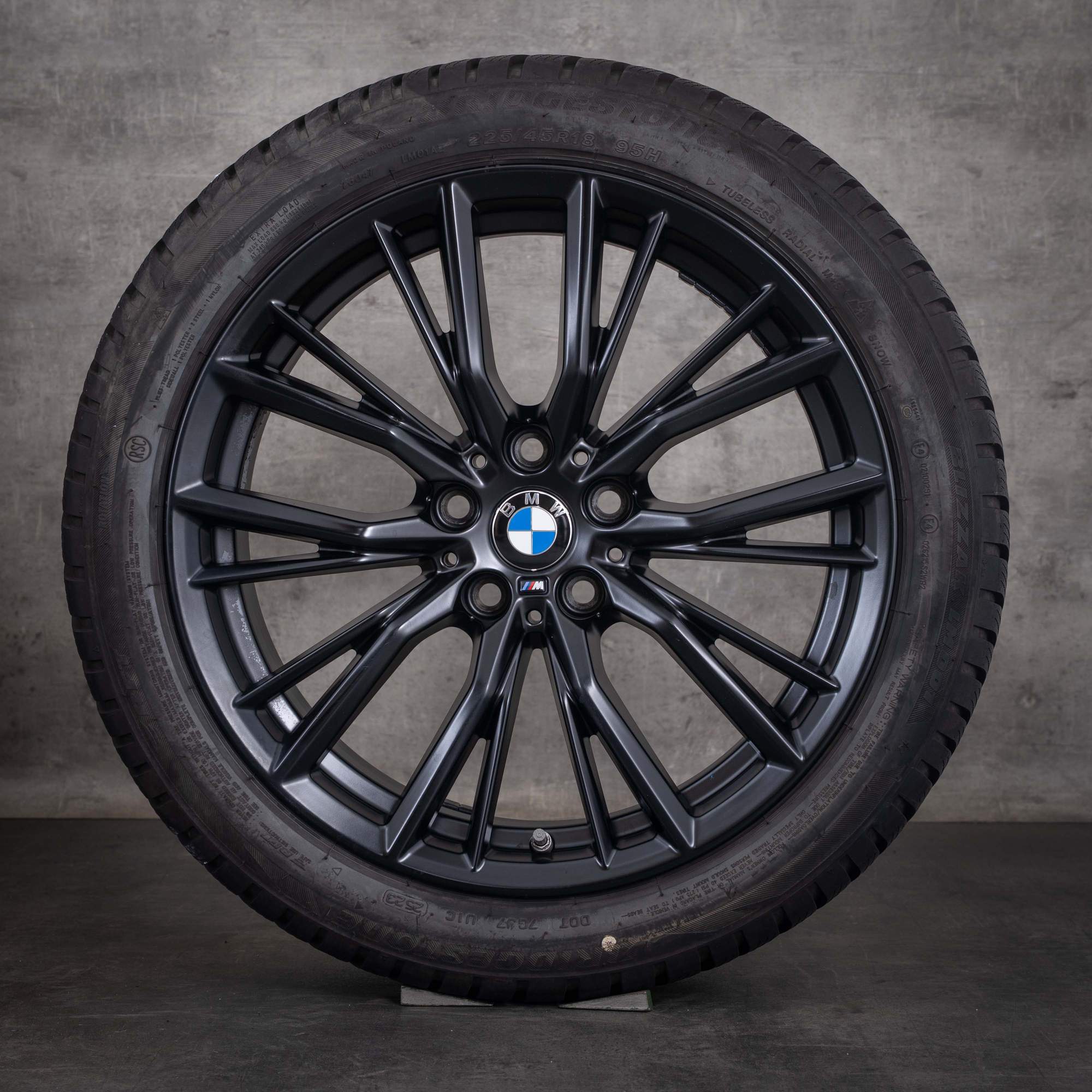 Original BMW 3er Winterräder 18 Zoll G20 G21 Felgen Styling 796 M 6885305 jet black matt - Rad 3 von 4