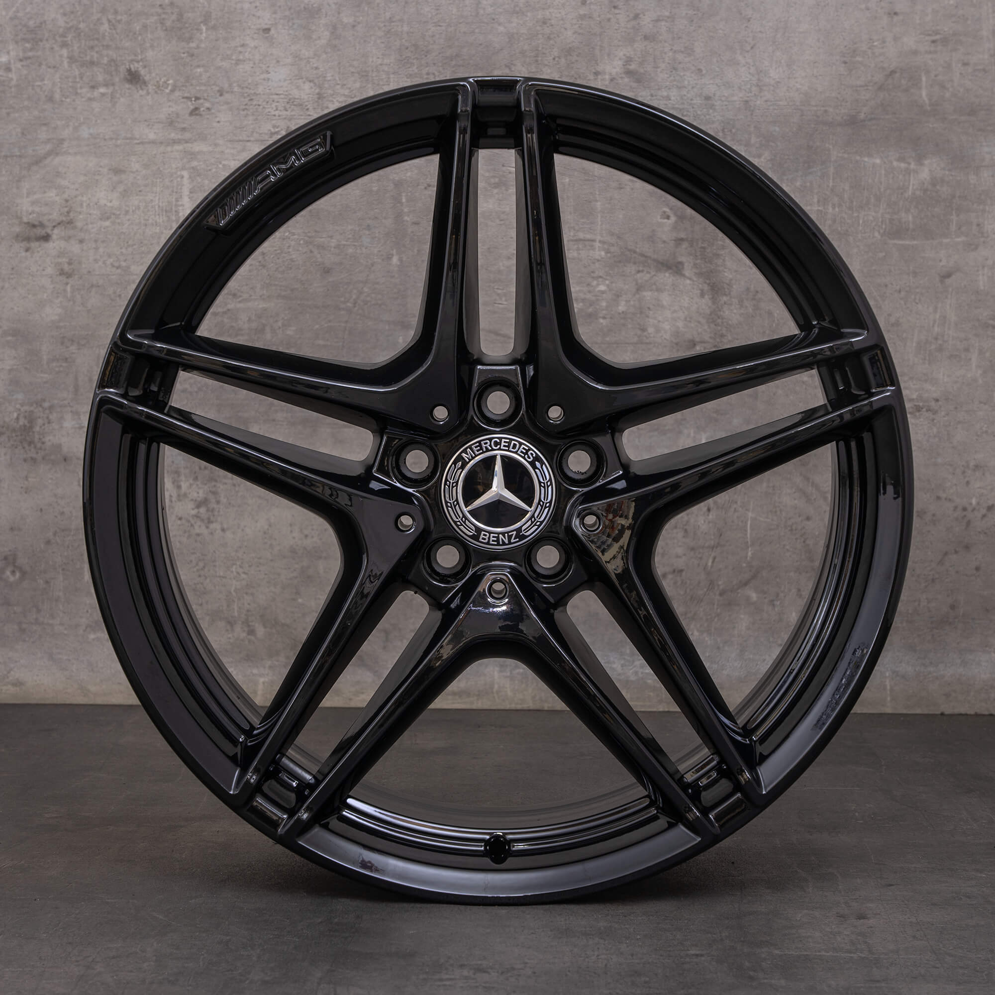 Orijinal Mercedes Benz C-Serisi C63 & S AMG jantlar 19 inç W205 S205 A2054011900 A2054012000 siyah parlak