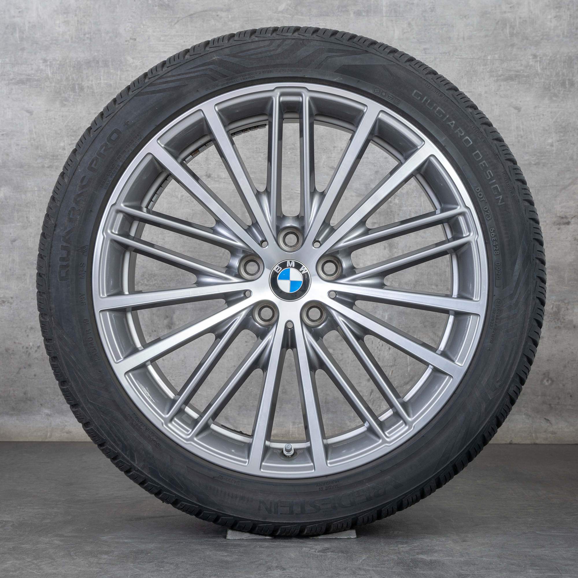 Alkuperäiset BMW 5-sarjan vanteet 19 tuuman G30 G31 all season renkaat styling 635 6863422 6863423 rautaharmaa kiillotettu