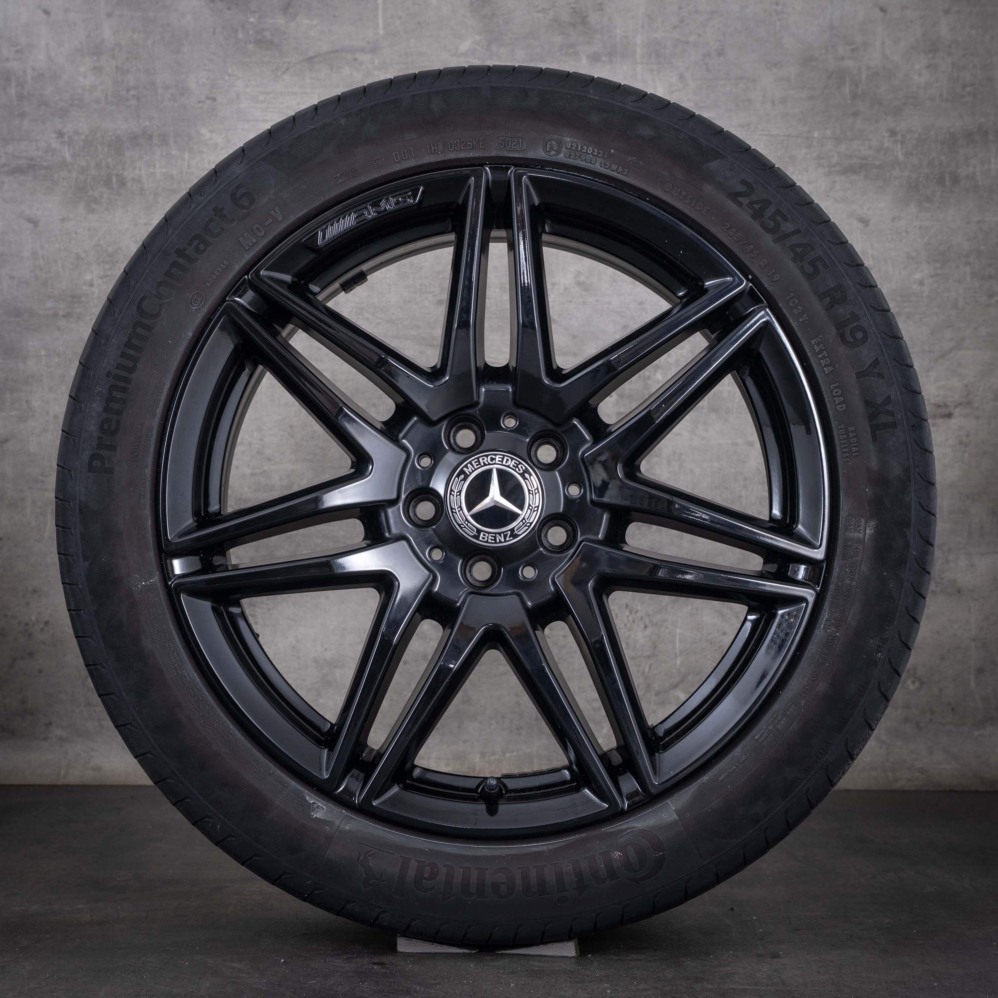Originální 19palcové disky Mercedes-Benz Třídy V AMG W447 pro letní kola A4474015100, lesklá černá
