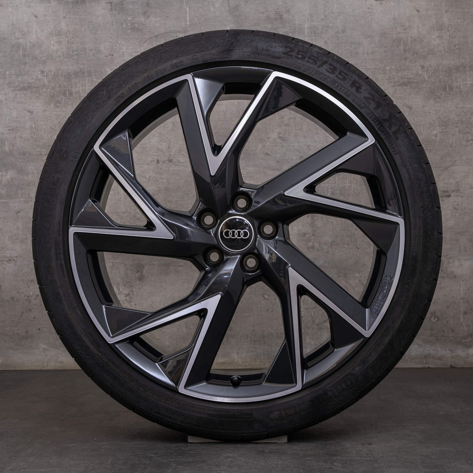 Aidot Audi RSQ3 vanteet 21 tuuman F3 kesäpyörät 83A601025AE Trigon Design granit kiillotettu