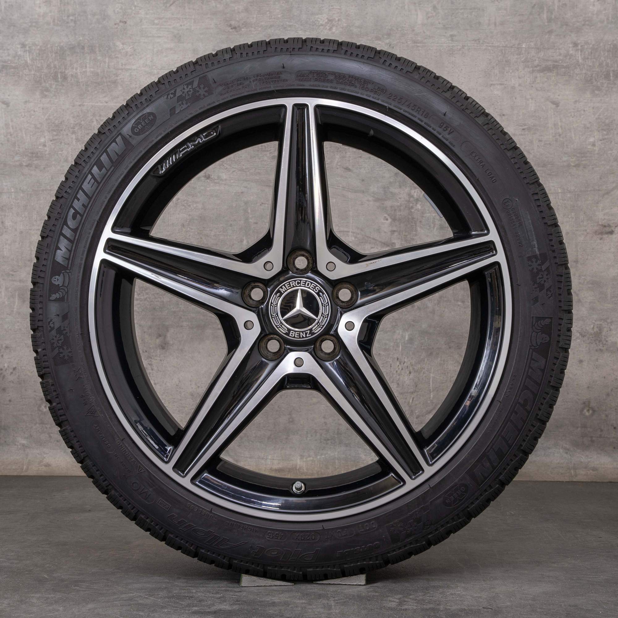 Alkuperäiset Mercedes Benz C-sarjan AMG C43 C450 talvirenkaat 18 tuumaa, W205, S205, C205, A205, A205 Vanteet A2054014800 A2054011100 musta kiillotettu käännetty