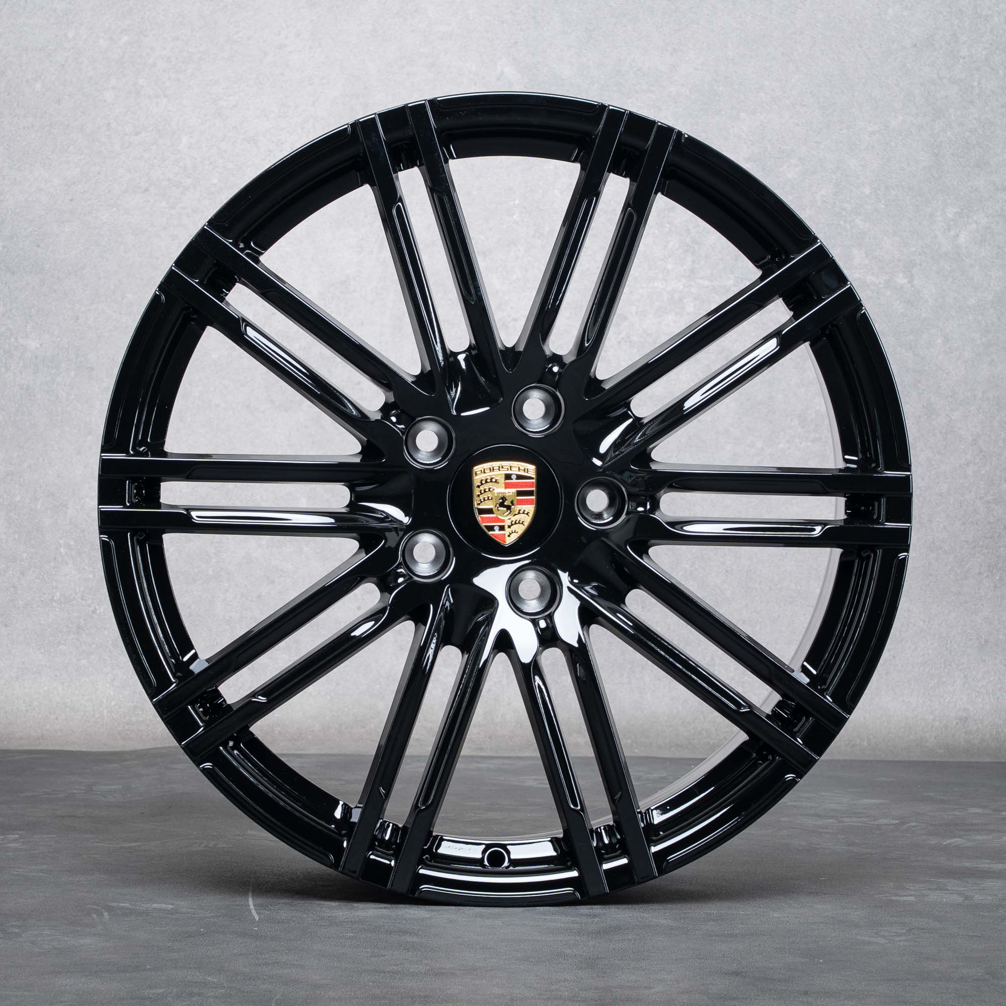 Oryginał Porsche 992 I felgi 20 cali letnie koła 99136216106 99136216609 Turbo III czarne błyszczące