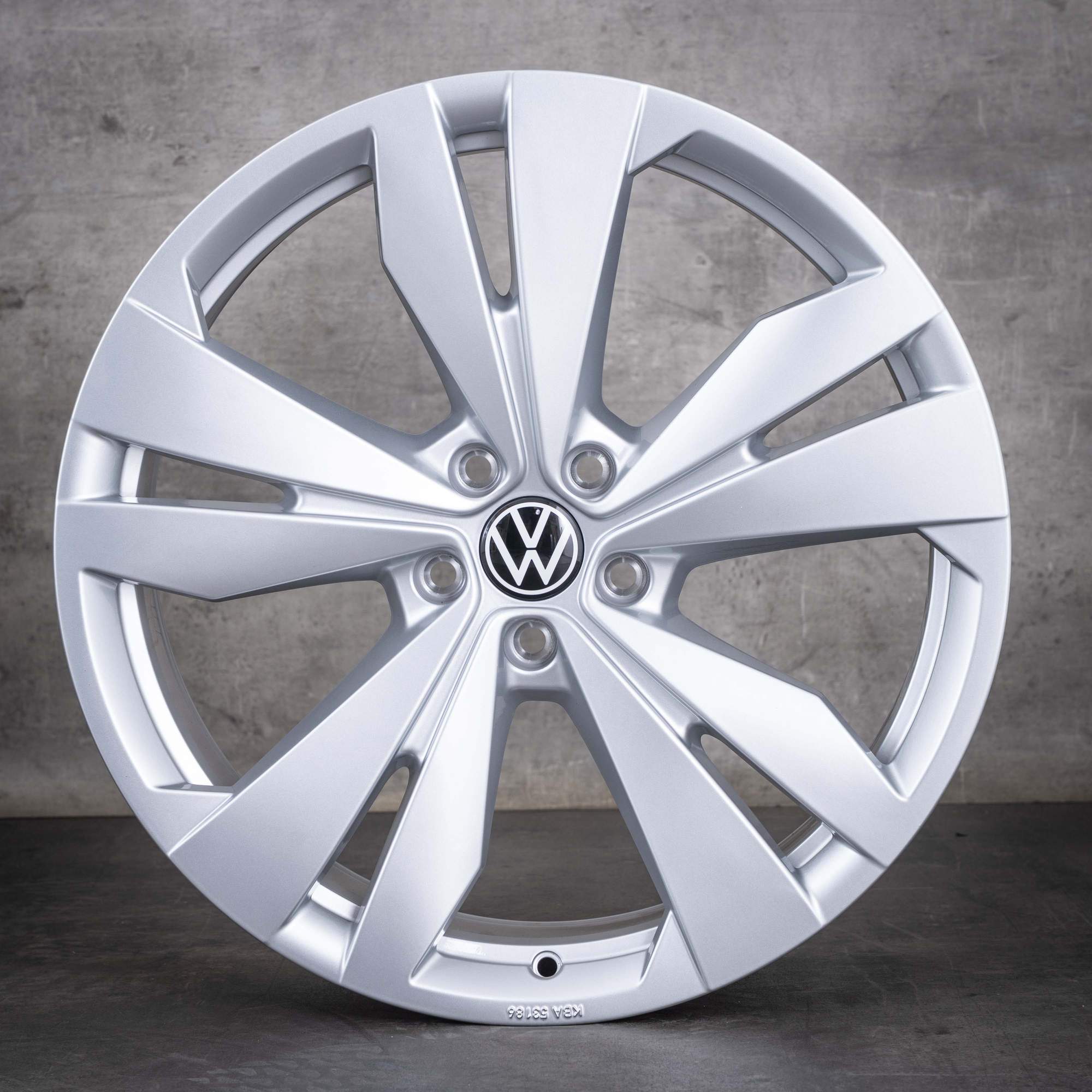 Oryginalne felgi VW ID.4 ID.5 20 cali E2 Loen 11A071490 srebrne NOWE