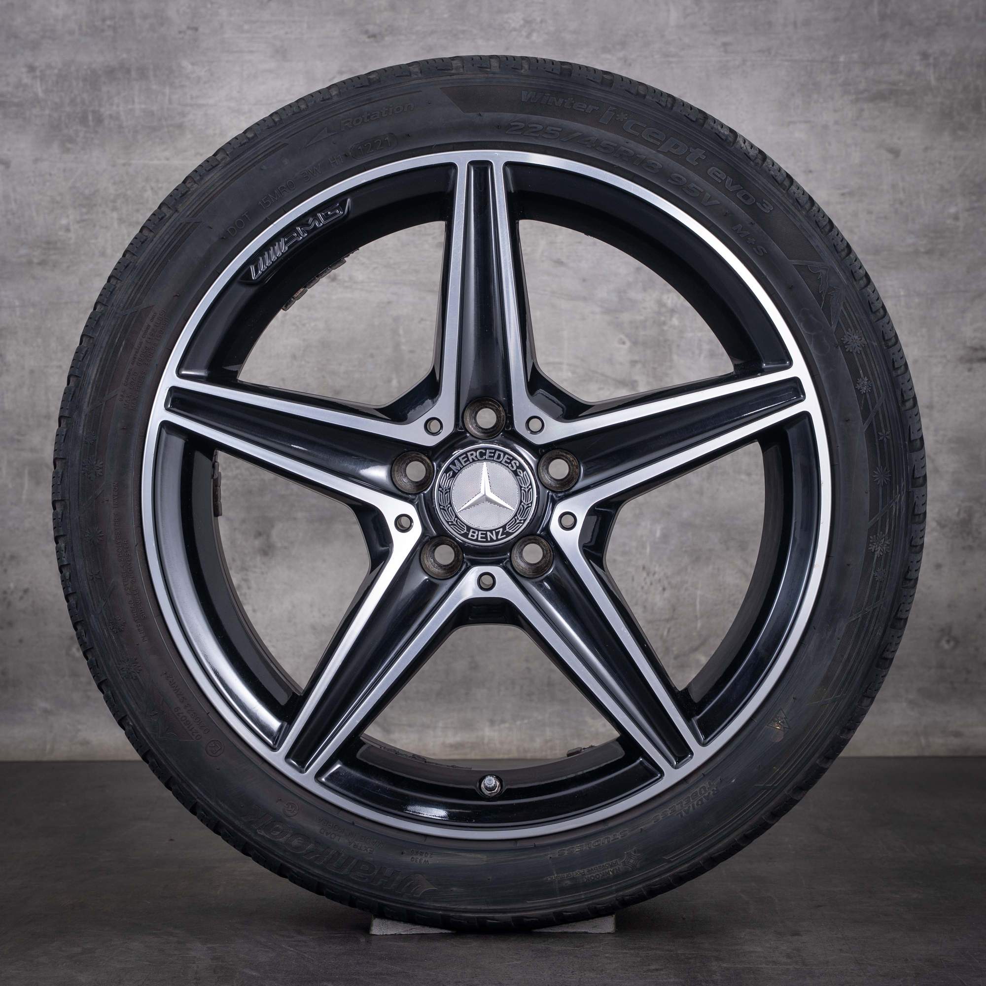 Jante originale Mercedes-Benz Clasa C AMG de iarnă 18 inci W205 S205 C205 A205 coduri A2054011100 A2054011200 negre diamantate