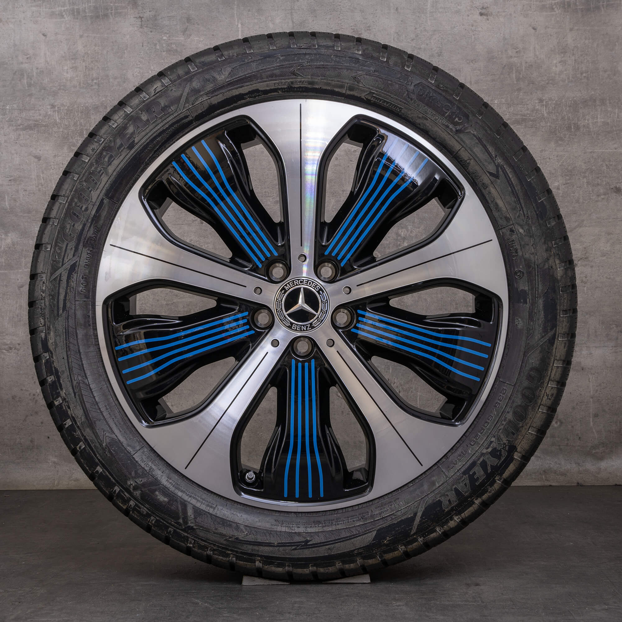 Oryginalne koła zimowe Mercedes Benz EQC 20 cali felgi N293 A2934010300 A2934010500 czarne niebieskie polerowane NOWOŚĆ