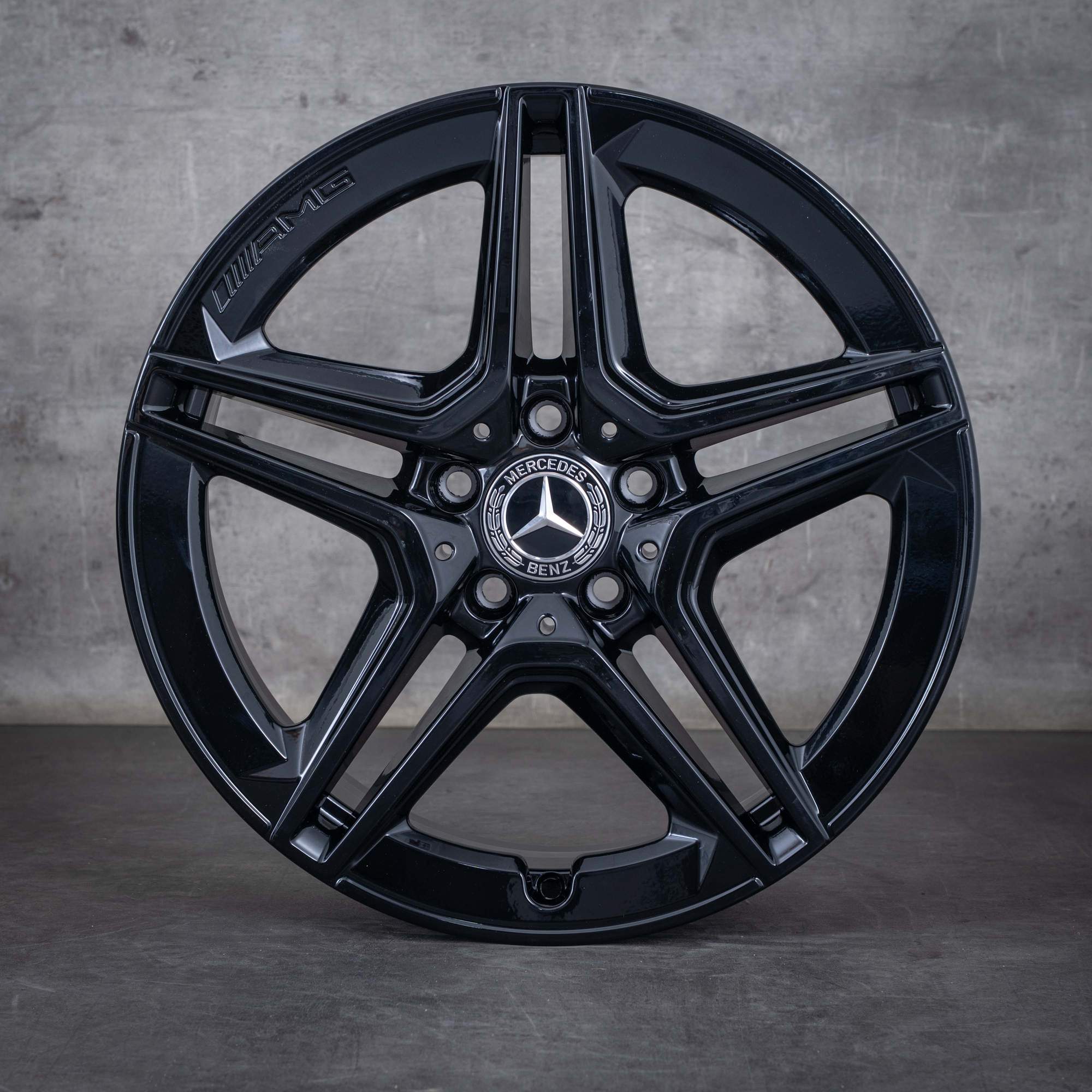 Alkuperäiset Mercedes Benz A-sarja CLA AMG vanteet 18 tuuman W177 V177 W247 X118 C118 A1774011500 musta kiiltävä UUTUUS