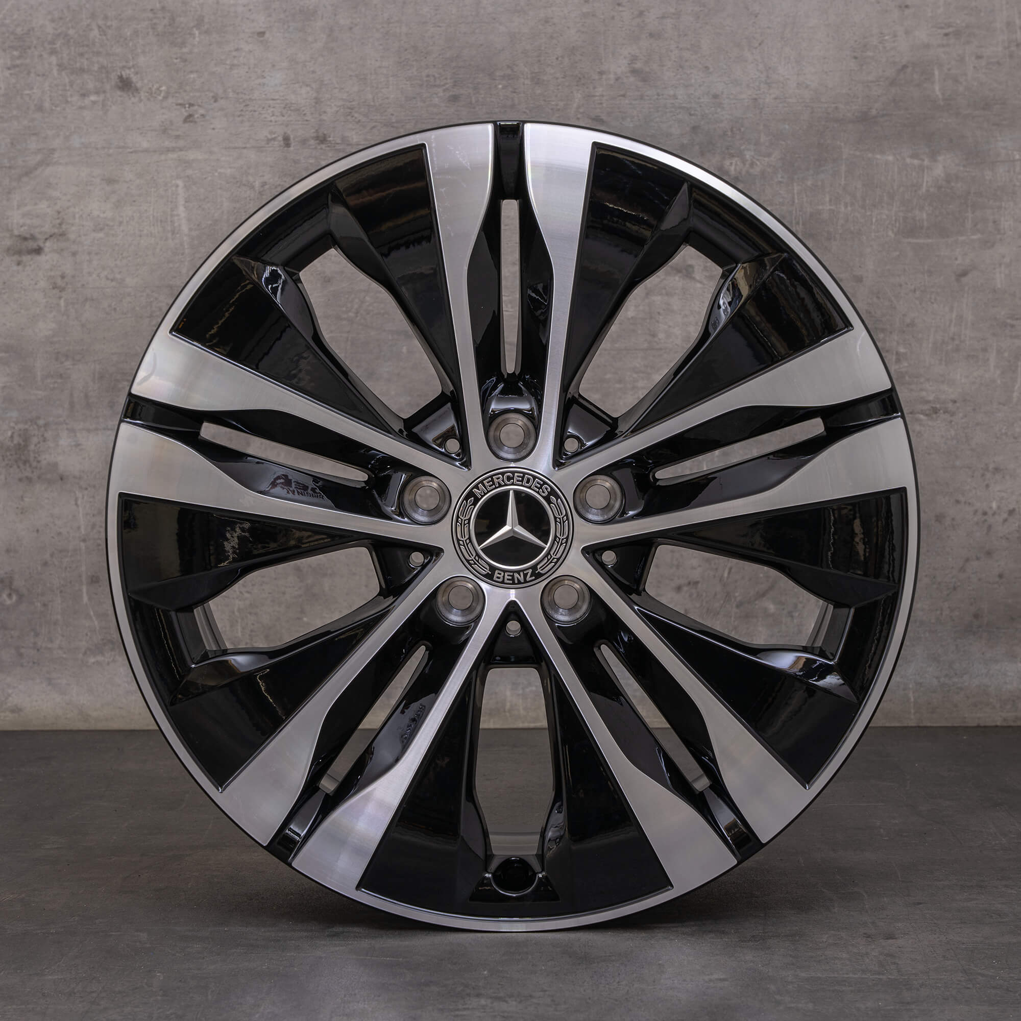 Oryginalne felgi Mercedes Benz Klasa C Hybryda 18 cali W206 S206 C300e C300de C400e A2064017300 A2064011400 czarne polerowane toczone