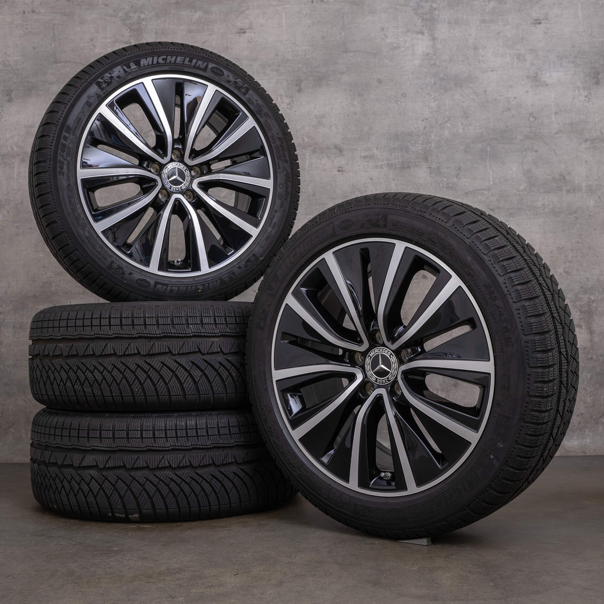 Oryginalne koła zimowe Mercedes Benz CLS 18 cali C257 felgi DOT 22 A2574010700 czarne Polerowane
