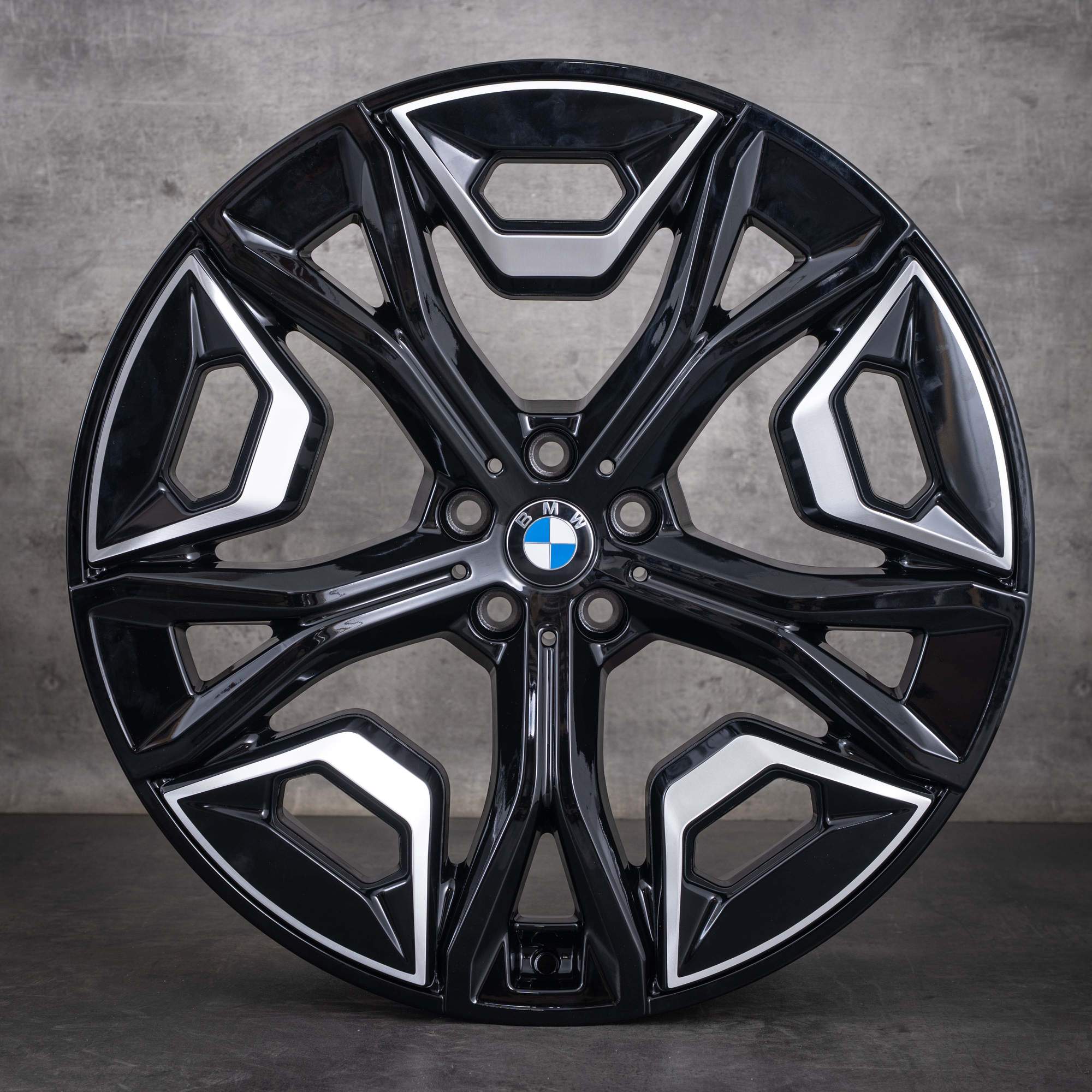 OEM BMW iX 22-inch i20 Styling 1020 5A02658 rims, gloss black
