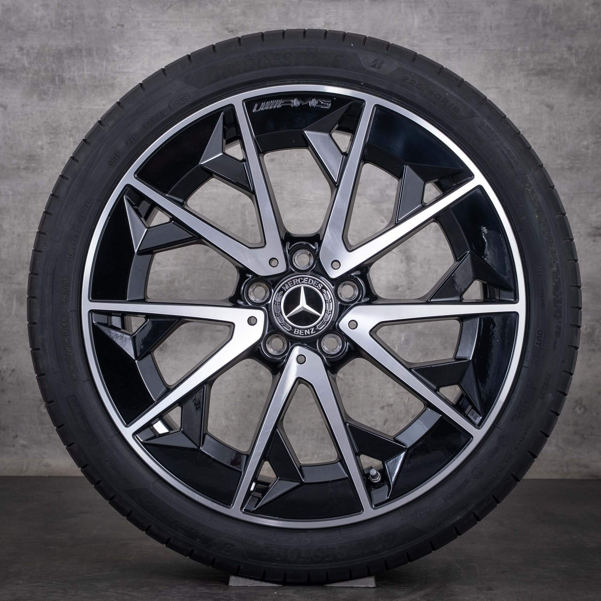 Original Mercedes Benz CLA EQ AMG Felgen 19 Zoll X174 C174 250+ 350 4Matic Sommerräder A1744011400 A1744011500 schwarz glanzgedreht