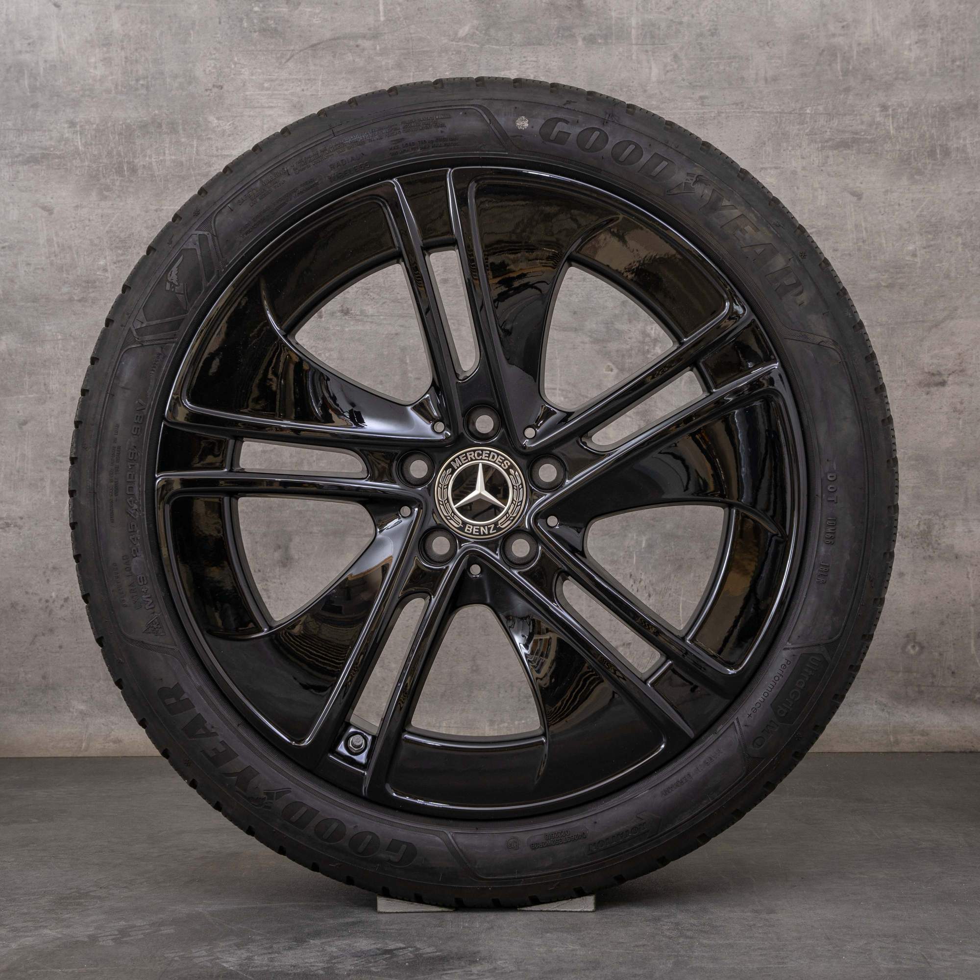 Alkuperäiset Mercedes Benz CLE vanteet 19 tuuman A236 C236 kesäpyörät A2364014100 musta kiiltävä