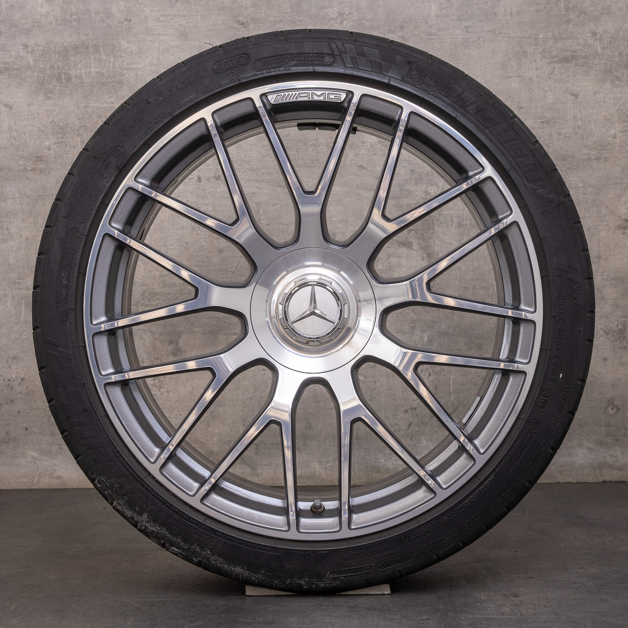 Oryginał Mercedes Benz Klasa C63 i S AMG felgi 19 cali C205 A205 koła letnie A2054015900 A2054016000 himalaya szary połysk polerowane