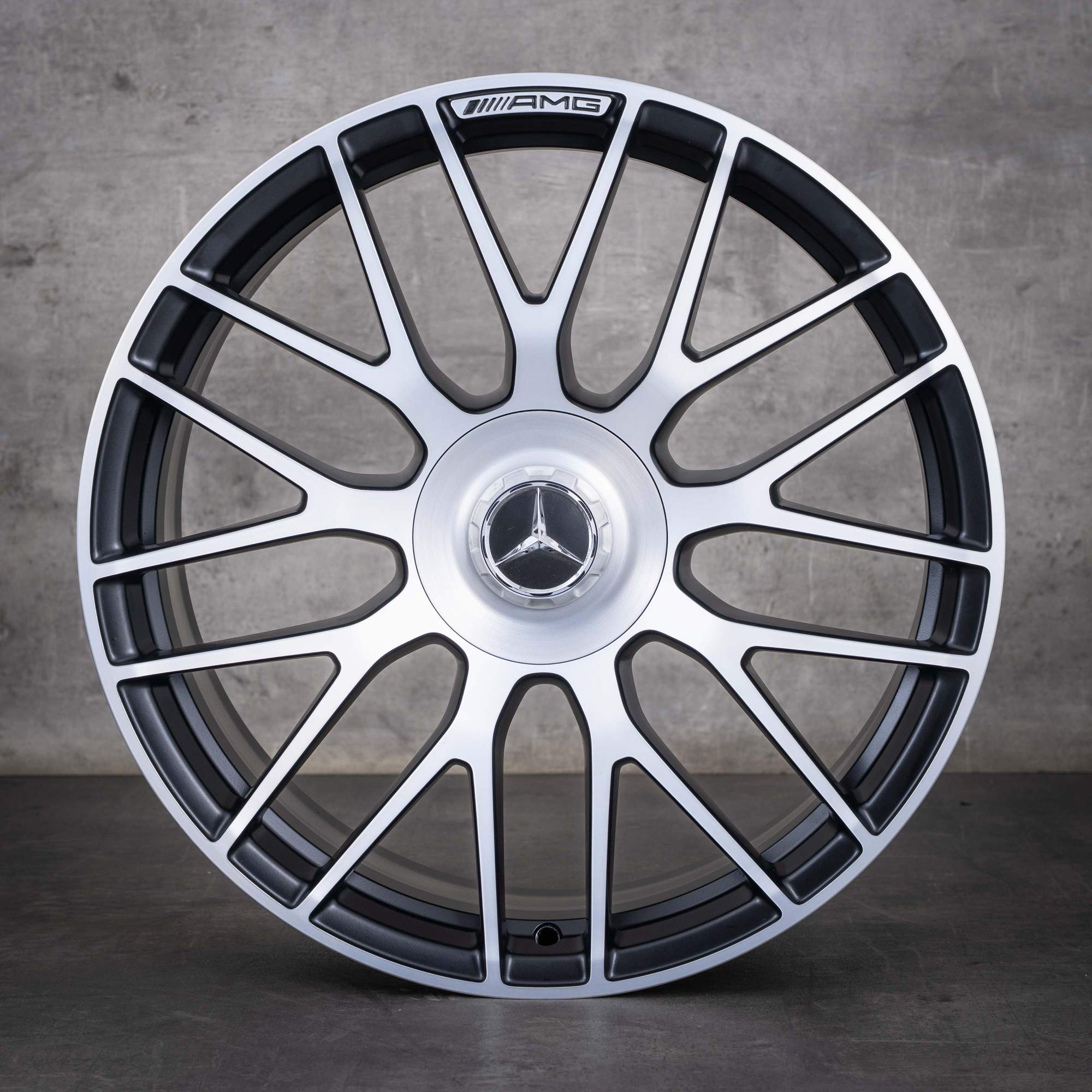 Jantes originais Mercedes-Benz Classe C C63 e S AMG de 19 polegadas W205 S205 A2054011700 A2054011800, pretas mate com acabamento diamantado, NOVAS
