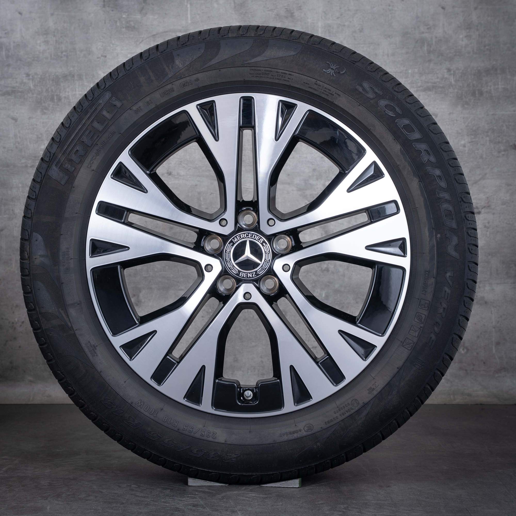 Oryginał Mercedes Benz GLA GLB felgi 18 cali X247 H247 koła letnie A2474015000 czarne Polerowane