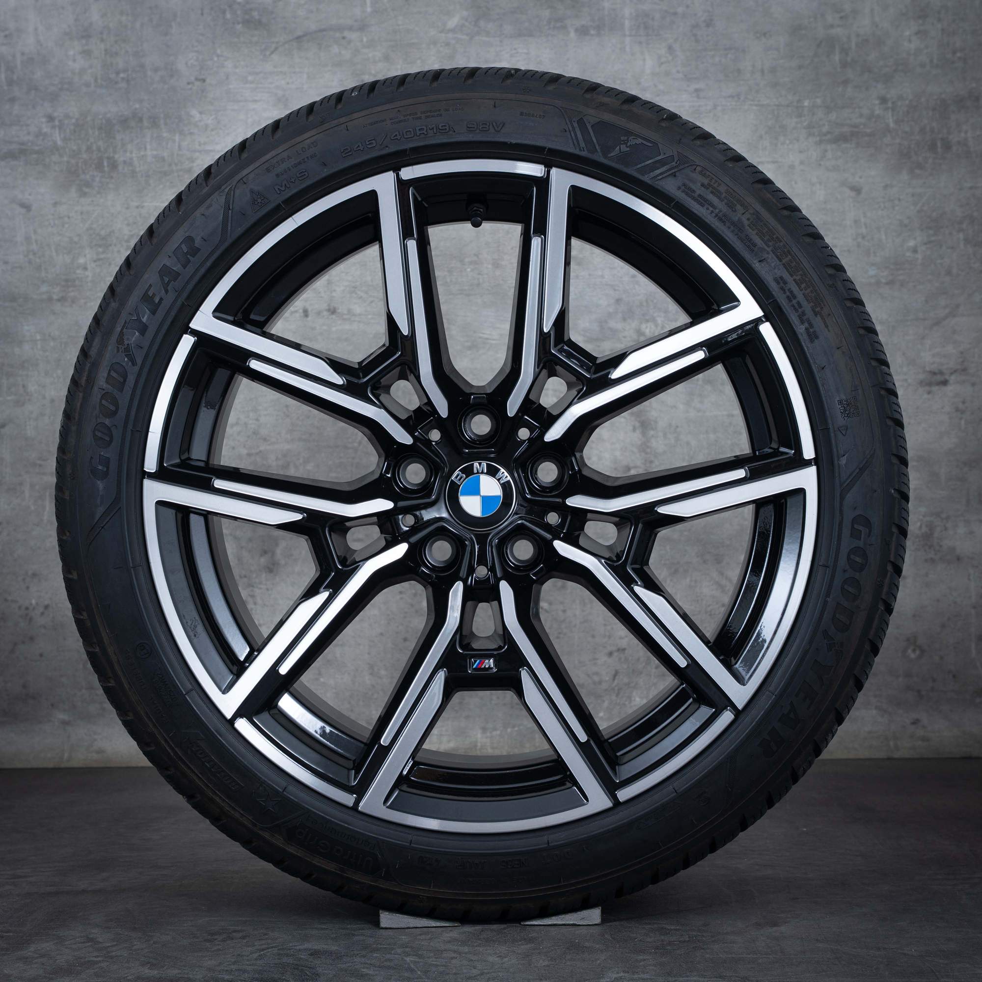 Oryginalne felgi BMW serii 4 i4 19 cali G26 Gran Coupe letnie koła stylizacja 859 M 8747304 8747305 jet black polerowane toczone