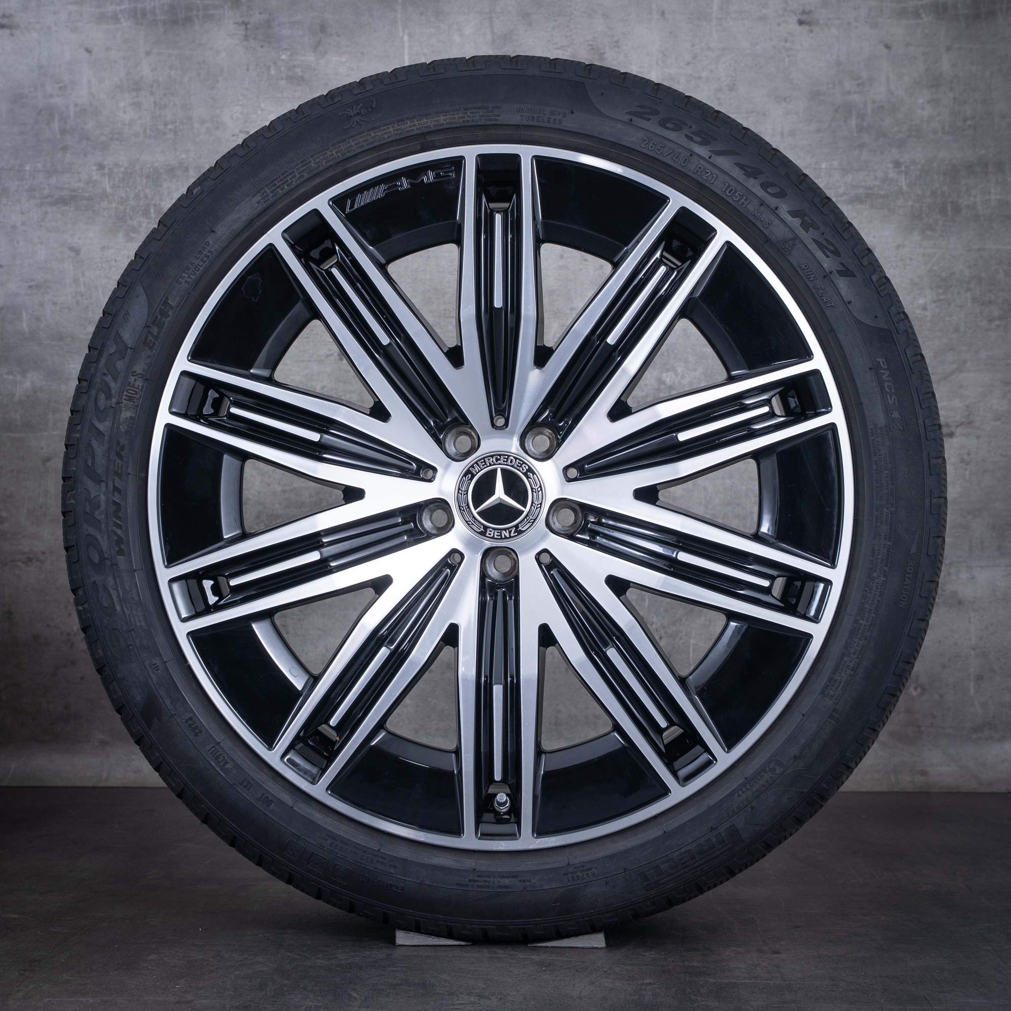 Original Mercedes Benz EQE AMG Winterräder 21 Zoll SUV X294 Felgen A2944011200 schwarz front glanzgedreht