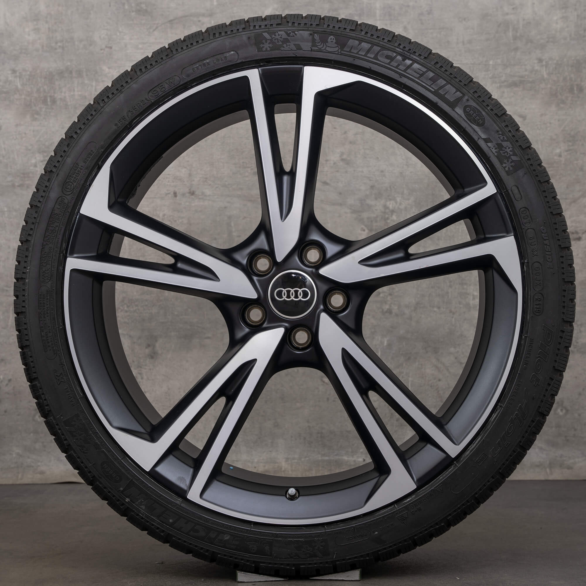 Audi A6 S6 4K C8 komplette vinterhjul vinterdekk 21-tommers felger Falx Design