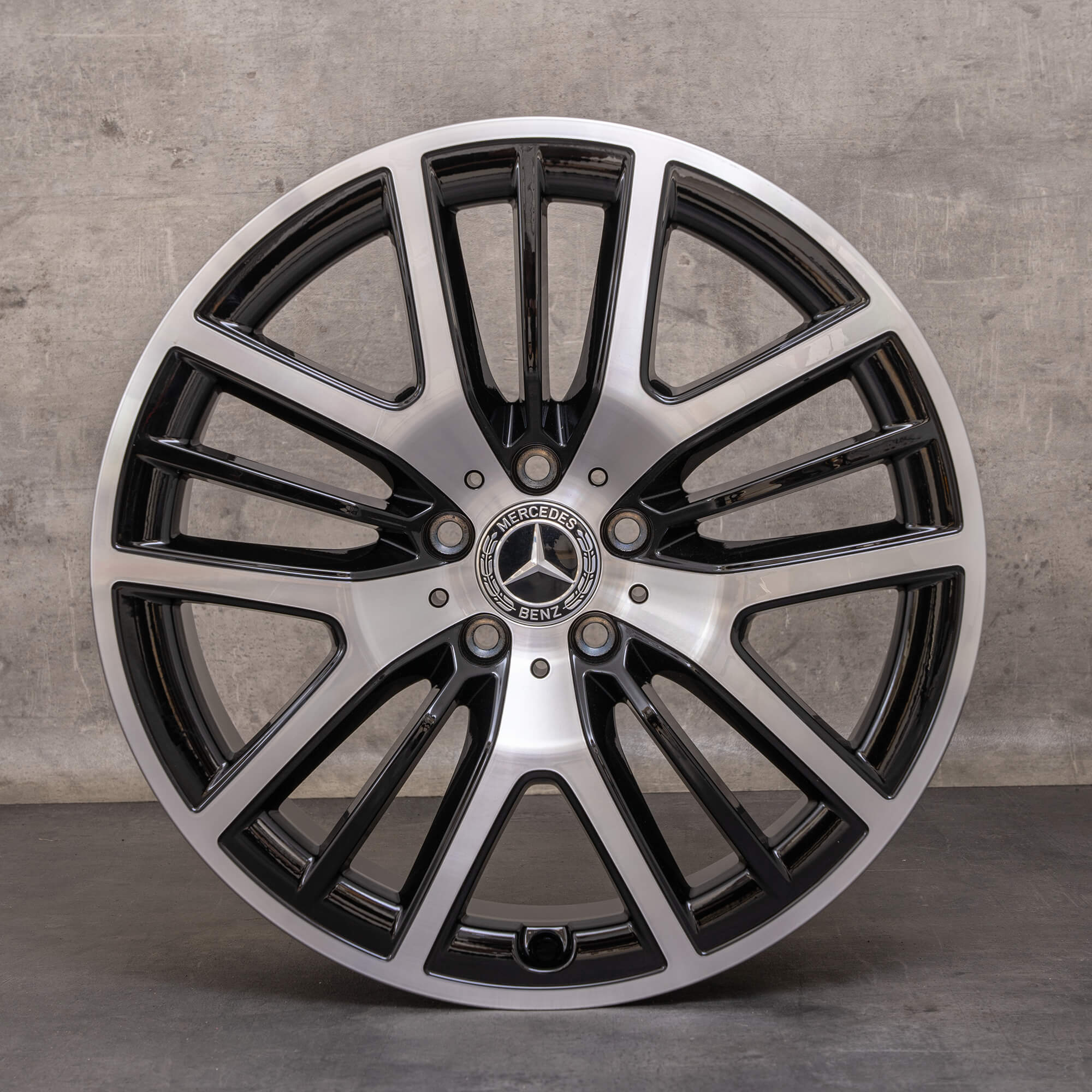 Oryginalne felgi Mercedes Benz CLS 19 cali C257 Coupe A2574013400 A2574013600