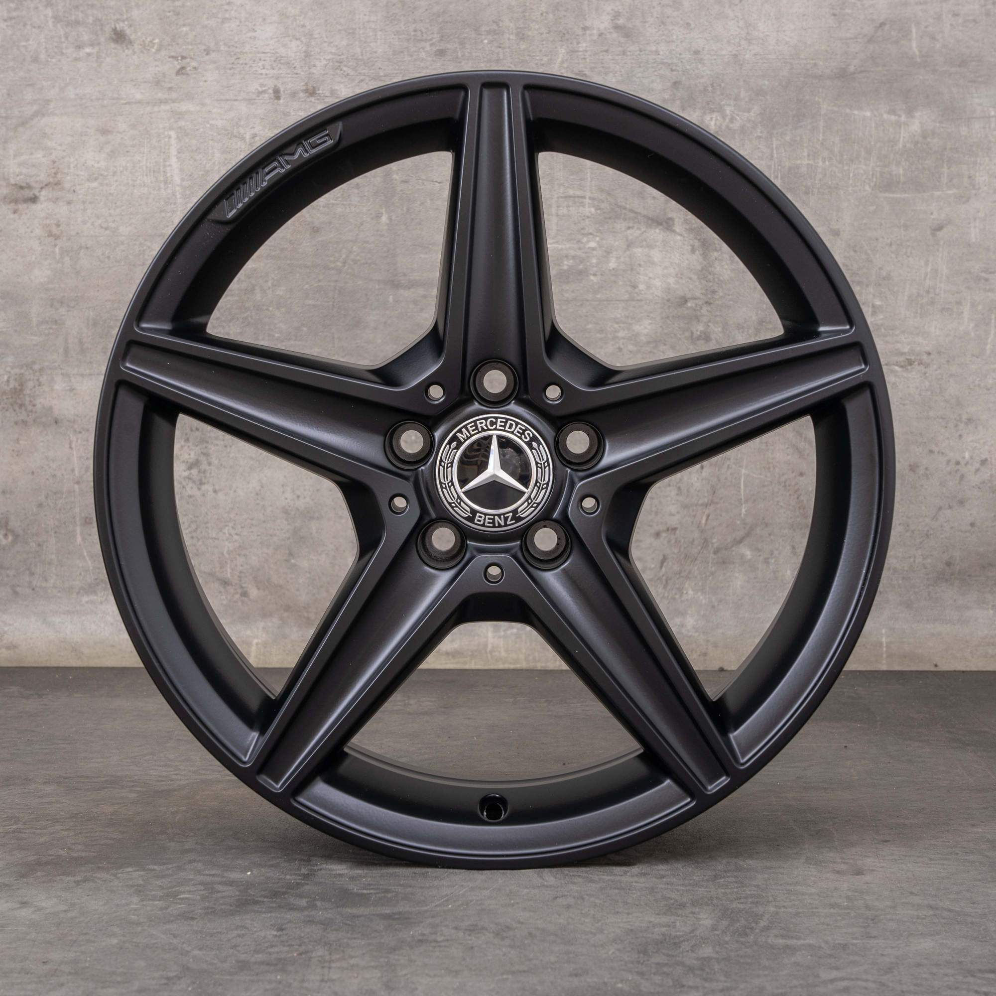 Oryginał Mercedes Benz Klasa C AMG Felgi 18 cali W205 S205 C205 A205 A2054011100 czarny mat