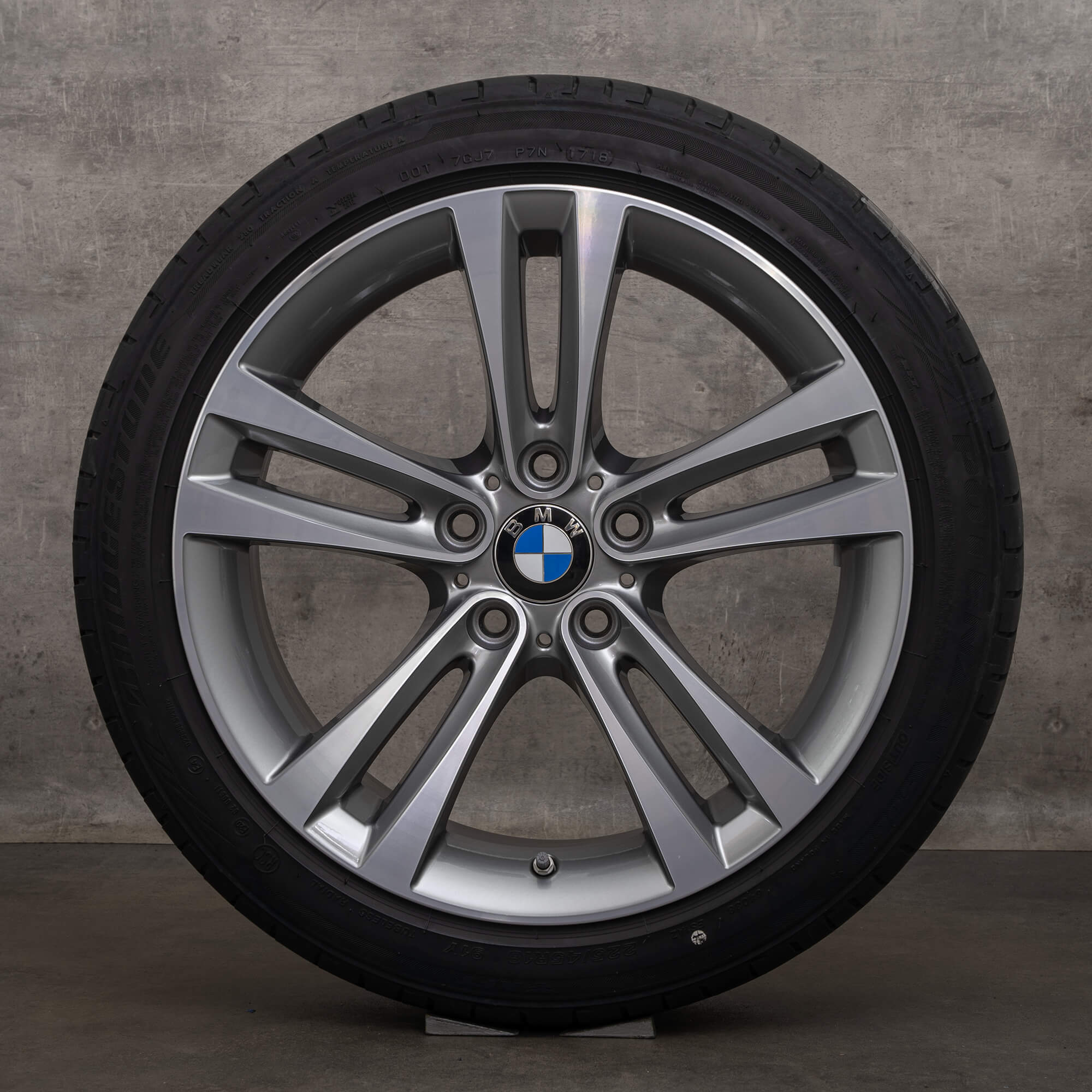 Cerchi originali BMW Serie 3 4 estivi da 18 pollici F30 F31 F32 F33 F36 styling 397 6796247 6868378 lucidatura anteriore grigio ferrico