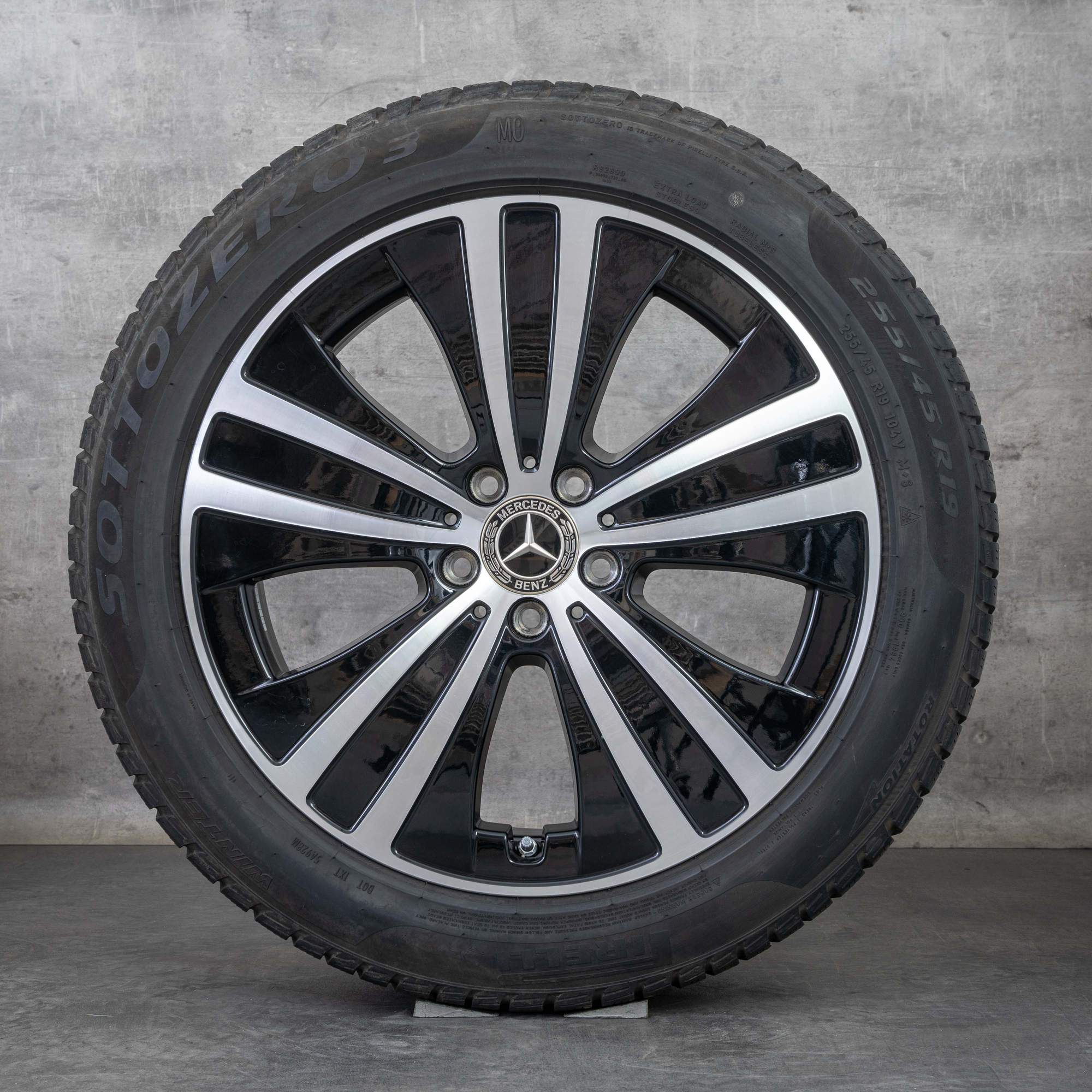 Oryginalne koła zimowe Mercedes Benz EQE 19 cali V295 Felgi A2954011200 czarne polerowane toczone