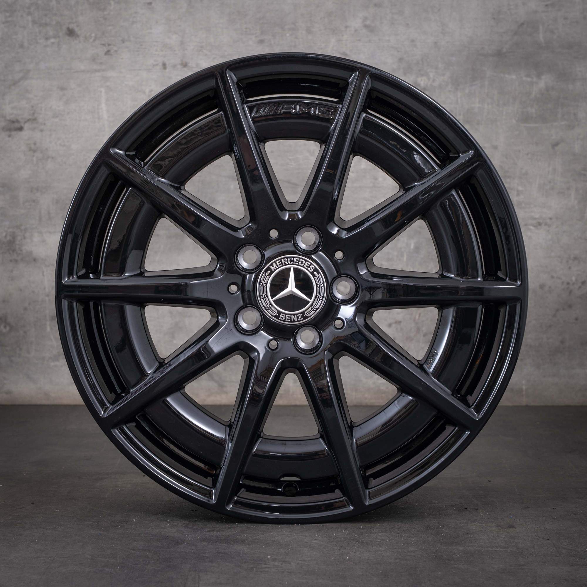 Originale Mercedes-Benz C-Klasse C43 AMG vinterhjul 18 tommer W206 S206 felger A2064012100 svart glans