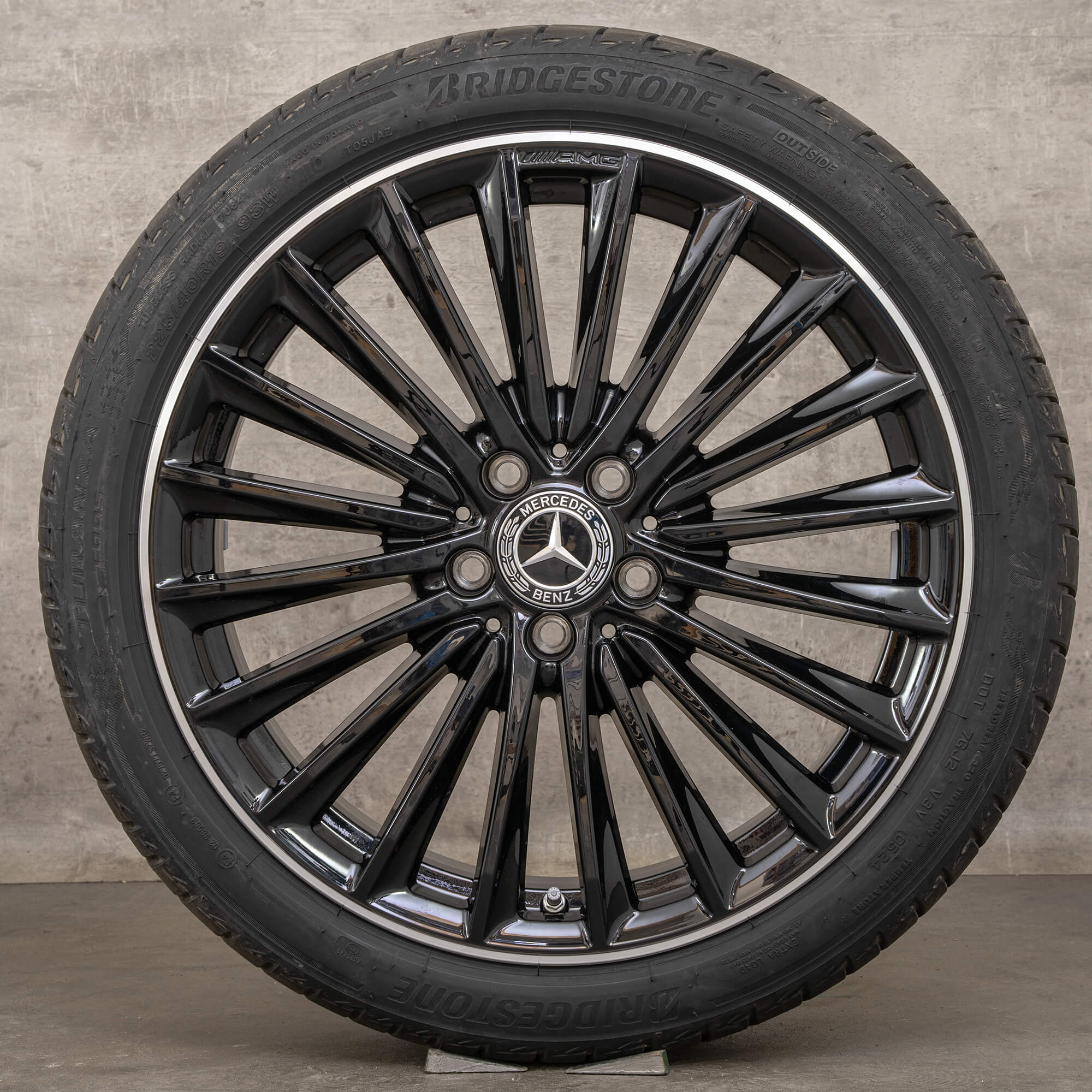 Originální alu kola AMG Mercedes Benz třídy A B CLA 19 palců W177 W247 C118 X118 letni A1774014200 himalaya šedá lesklá soustružená