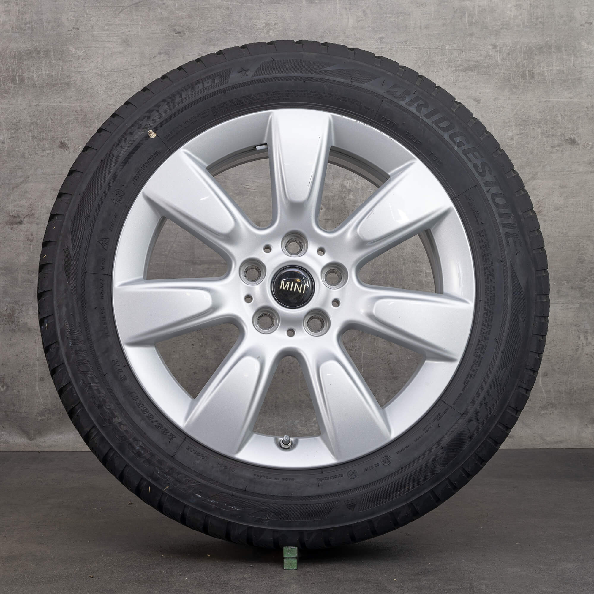 Alkuperäiset Mini Countryman -talvirenkaat 17 tuumaa F60-vanteet Spoke 530 6868276 hopea