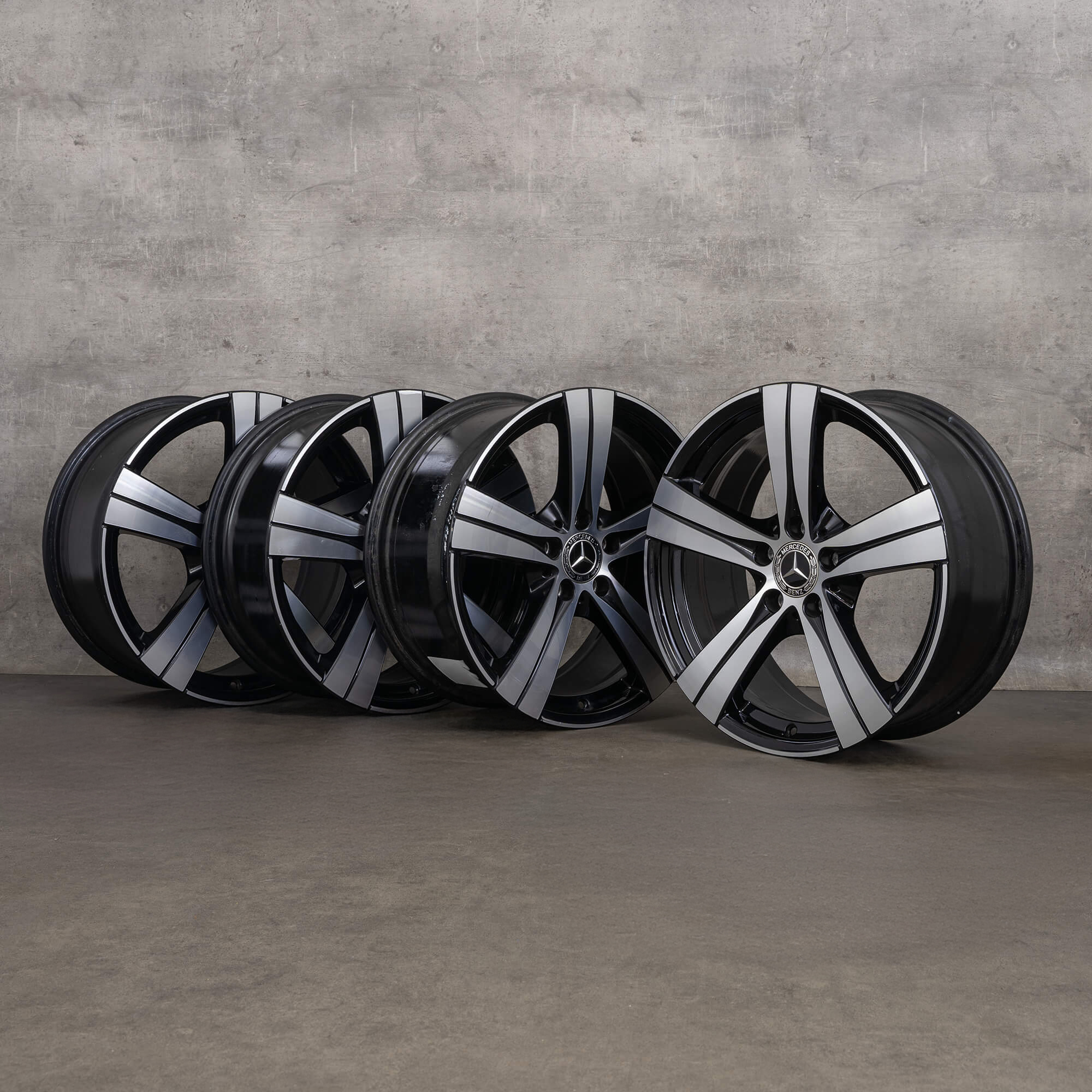 Cerchi originali Mercedes Benz Classe C 18 pollici W206 S206 A2064014700 A2064014800 nero lucido