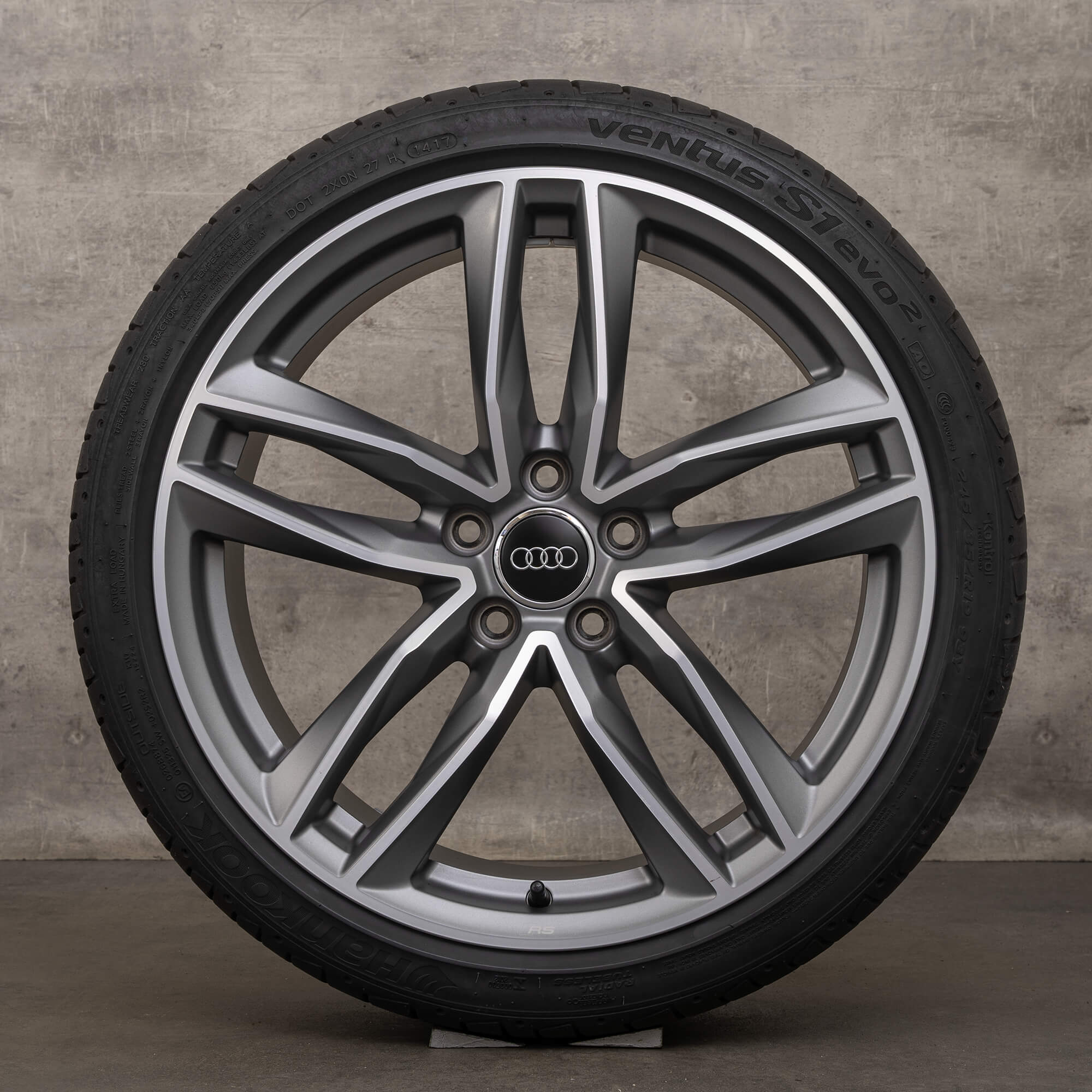Original Audi TT TTS TTRS 8S 19 Zoll Winterreifen 8S0601025R Felgen schwarz matt